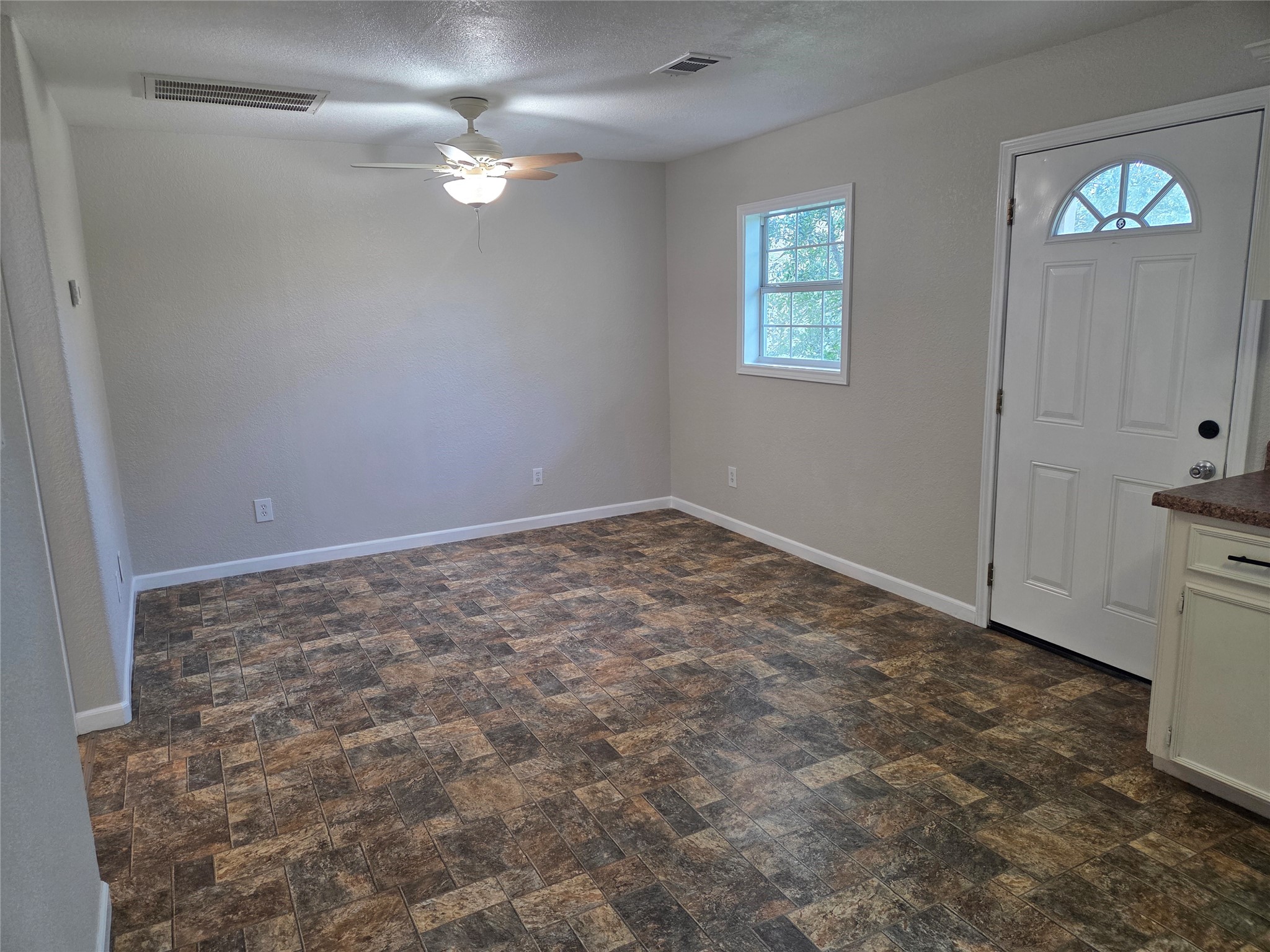 13632 Montgomery Road Property Photo 23