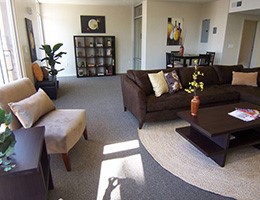 816 S Carondelet St Property Photo 5