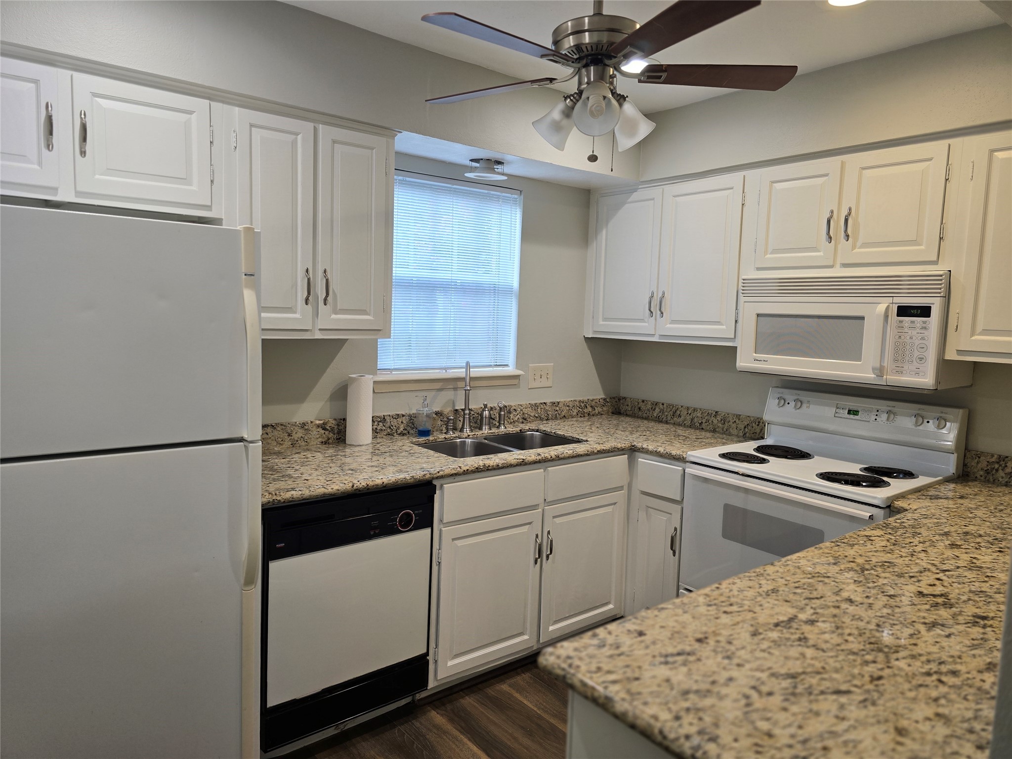12968 Trail Hollow Drive 2968 Property Photo 9