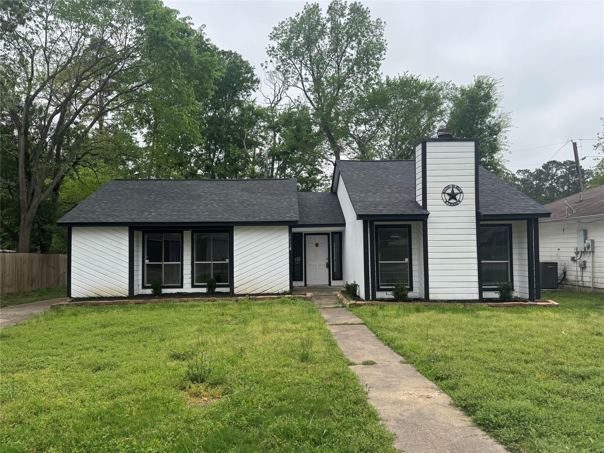 17118 Broken Back Drive Property Photo 1