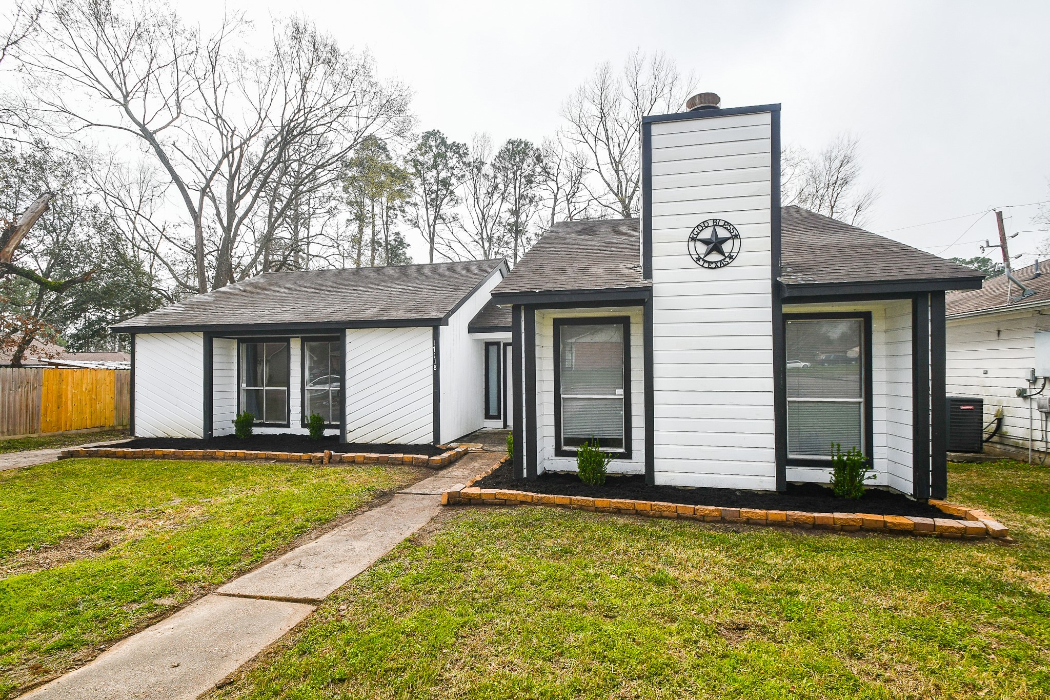 17118 Broken Back Drive Property Photo 4