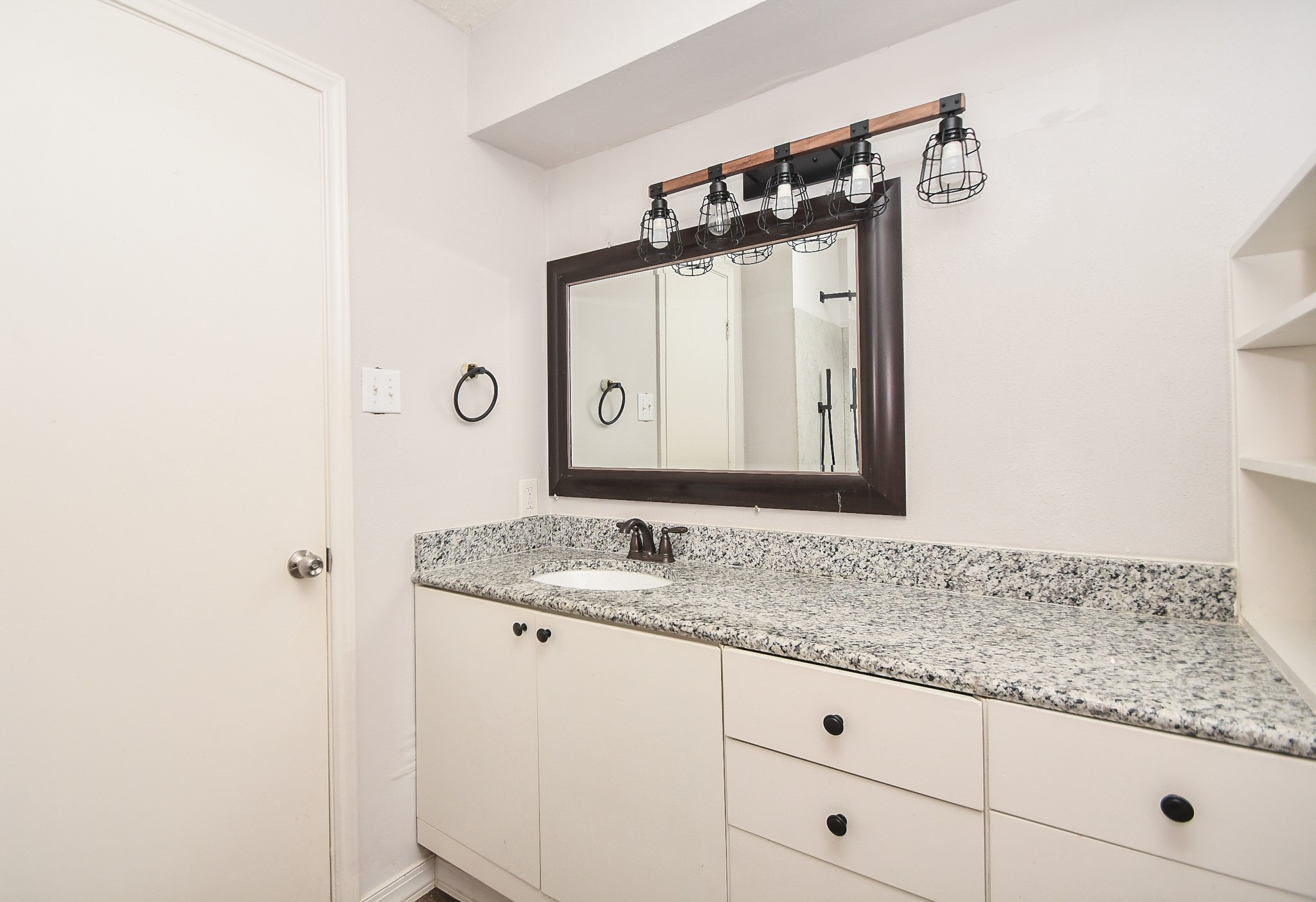 17118 Broken Back Drive Property Photo 27