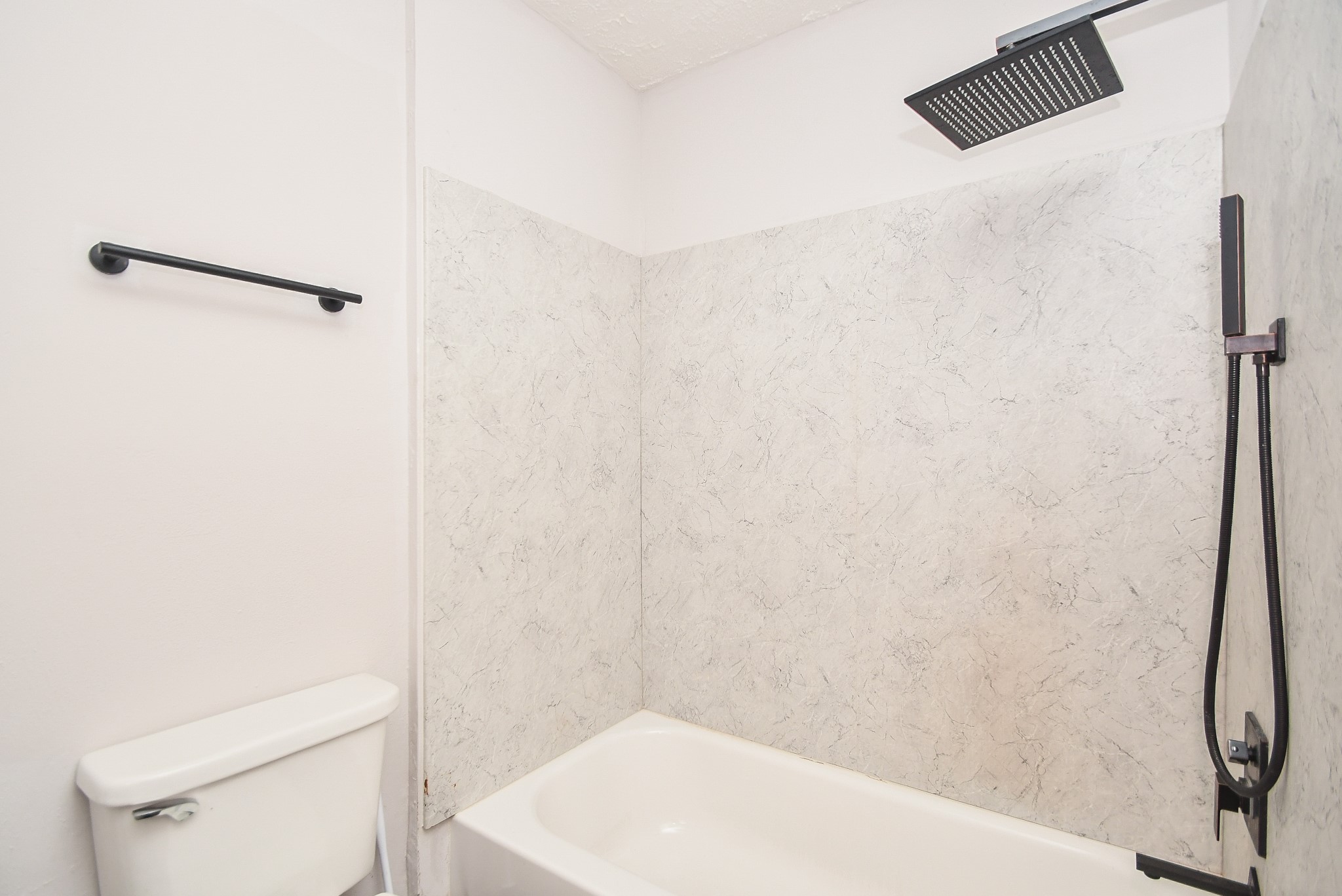 17118 Broken Back Drive Property Photo 28