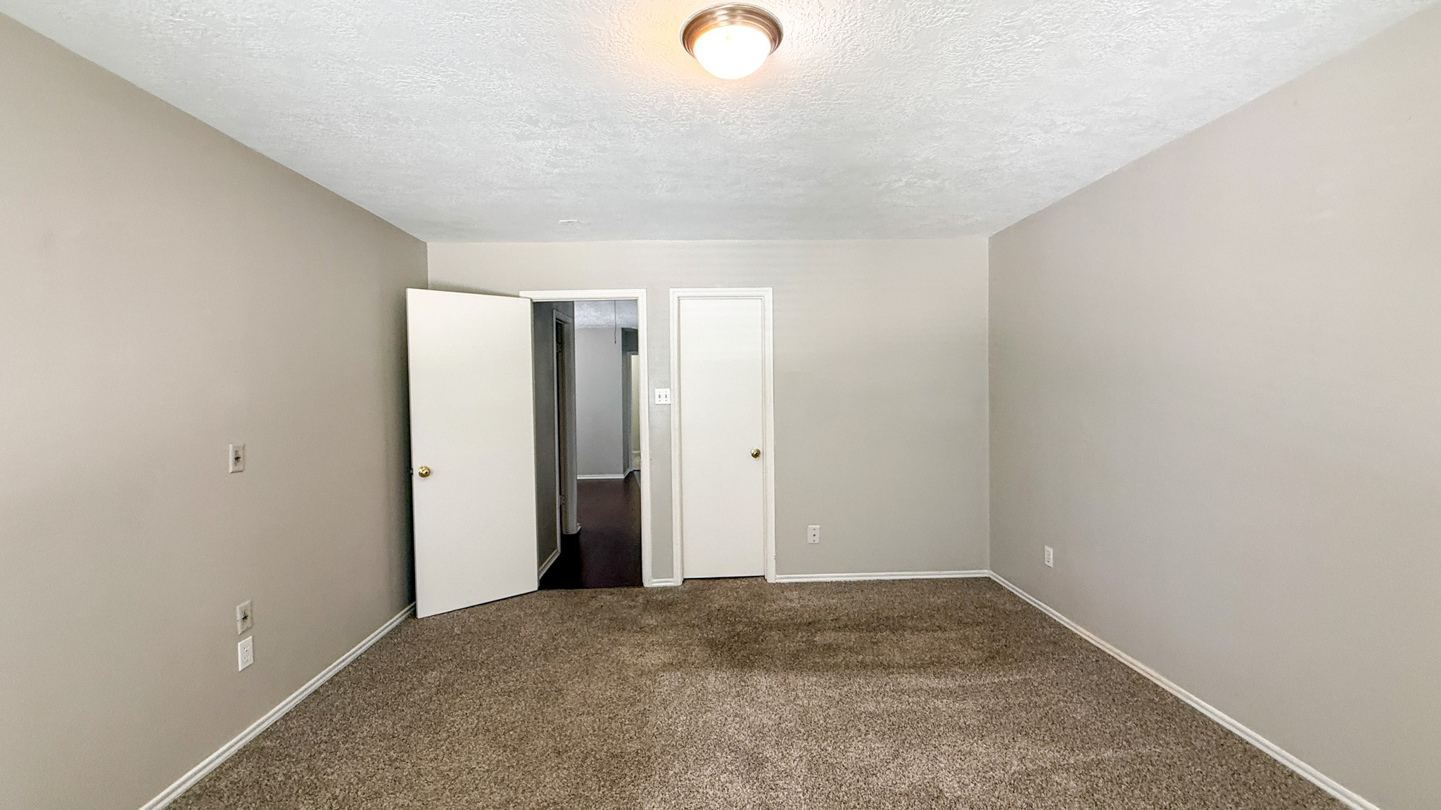 503 Willow West Drive Property Photo 11