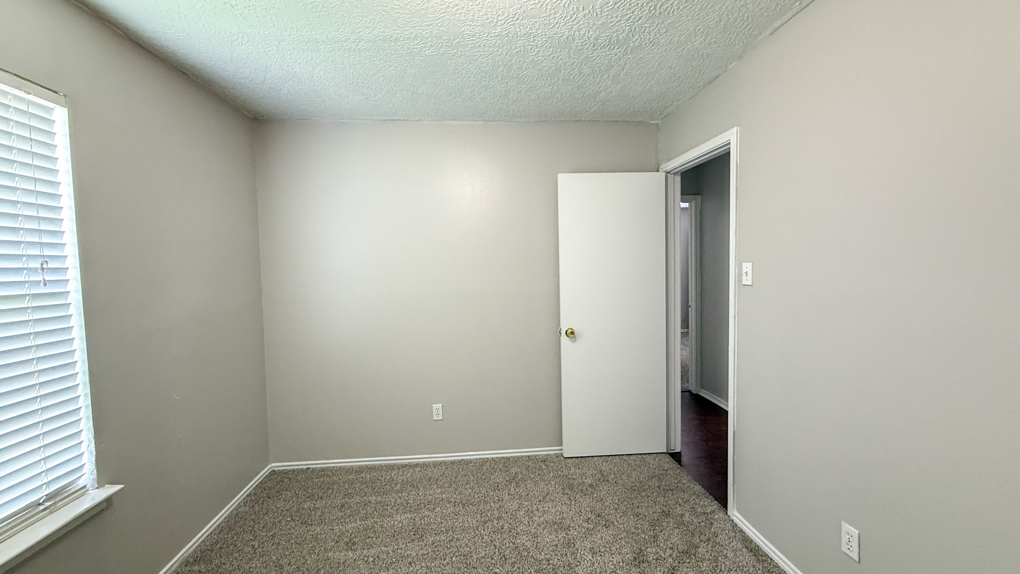 503 Willow West Drive Property Photo 16