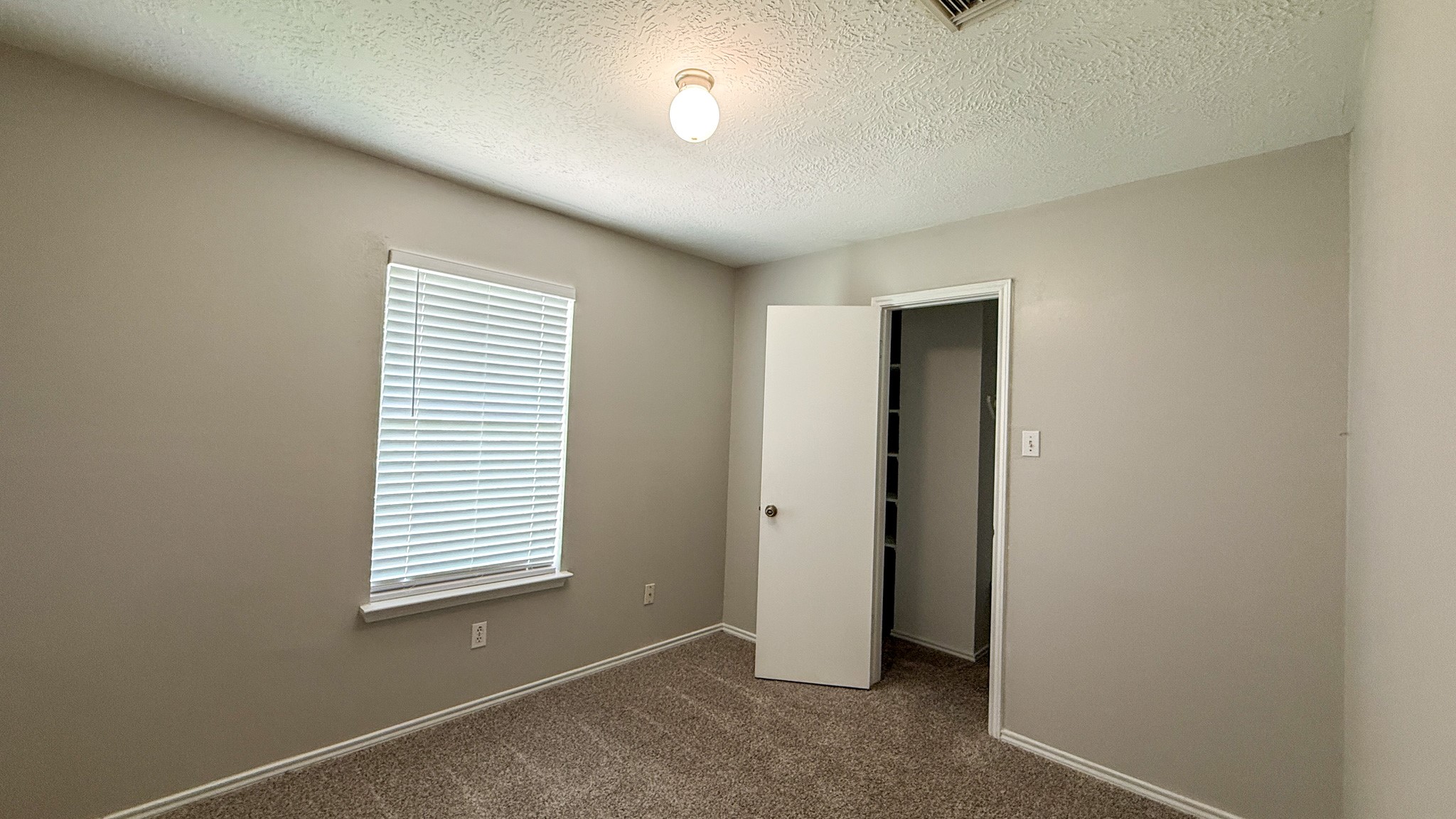 503 Willow West Drive Property Photo 17