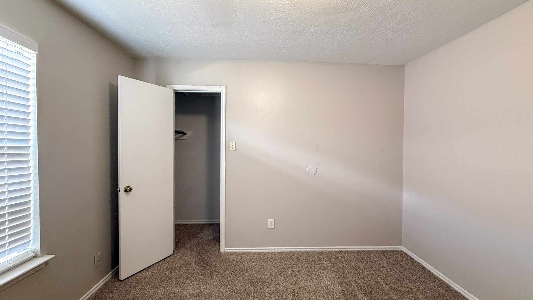 503 Willow West Drive Property Photo 20