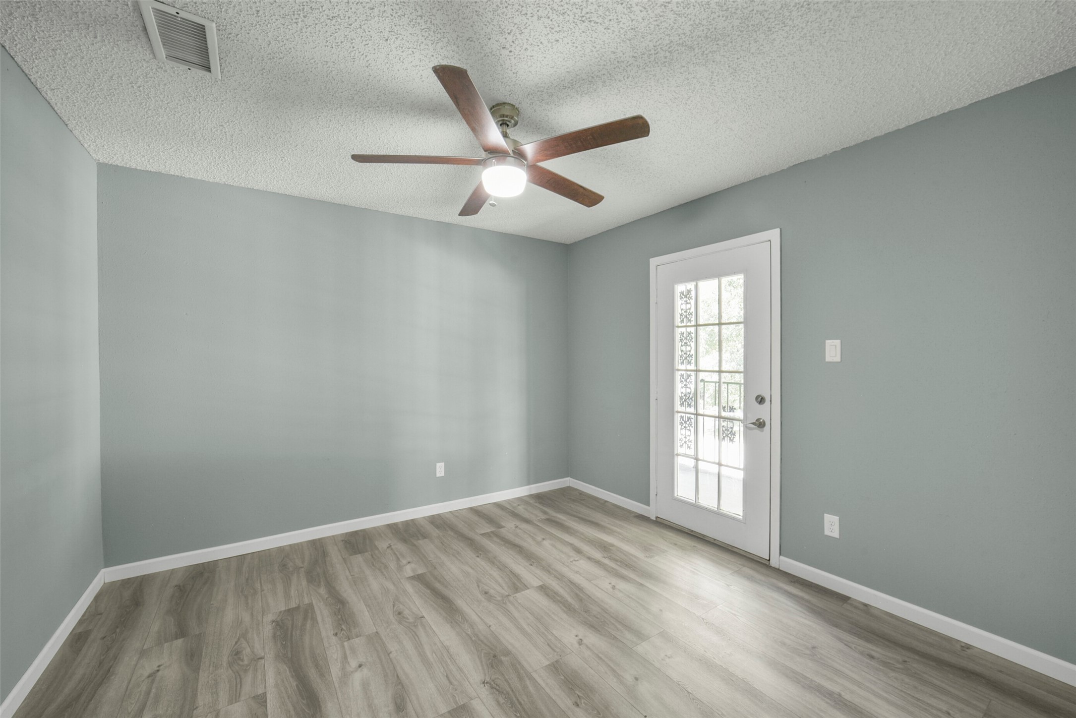 18606 Mellowgrove Lane Property Photo 36