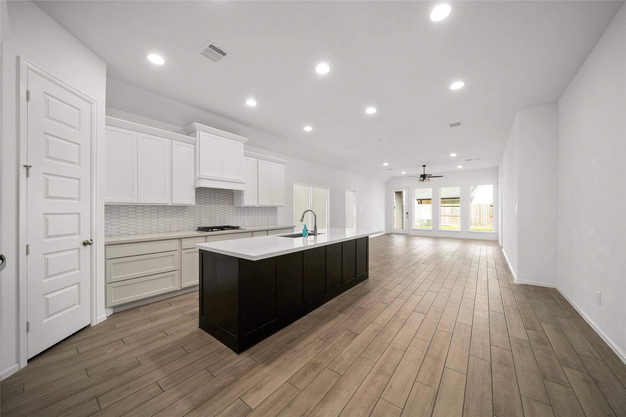 5310 Egret Gable Court Property Photo 4