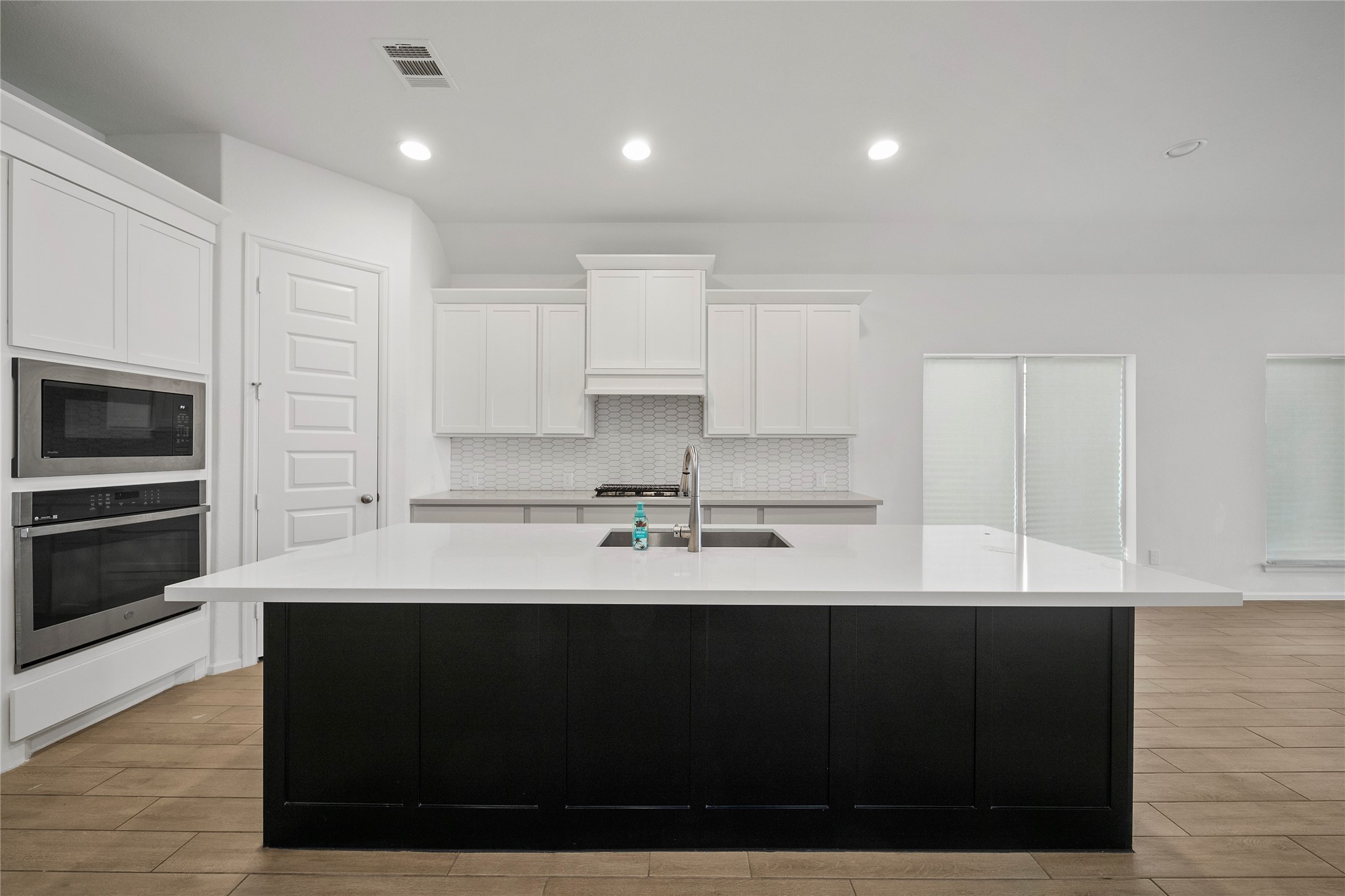 5310 Egret Gable Court Property Photo 12