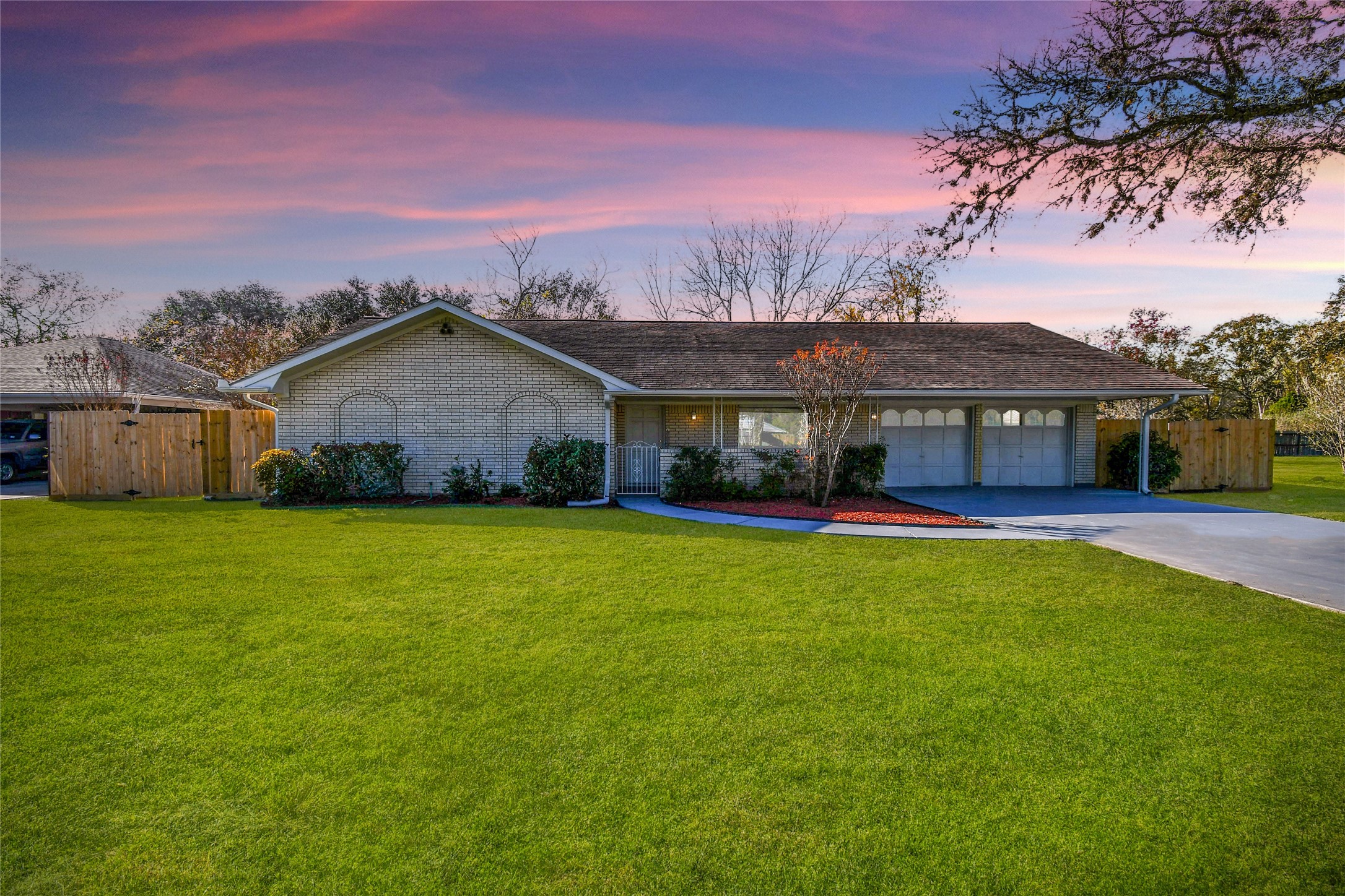1504 Holly Circle Property Photo 1