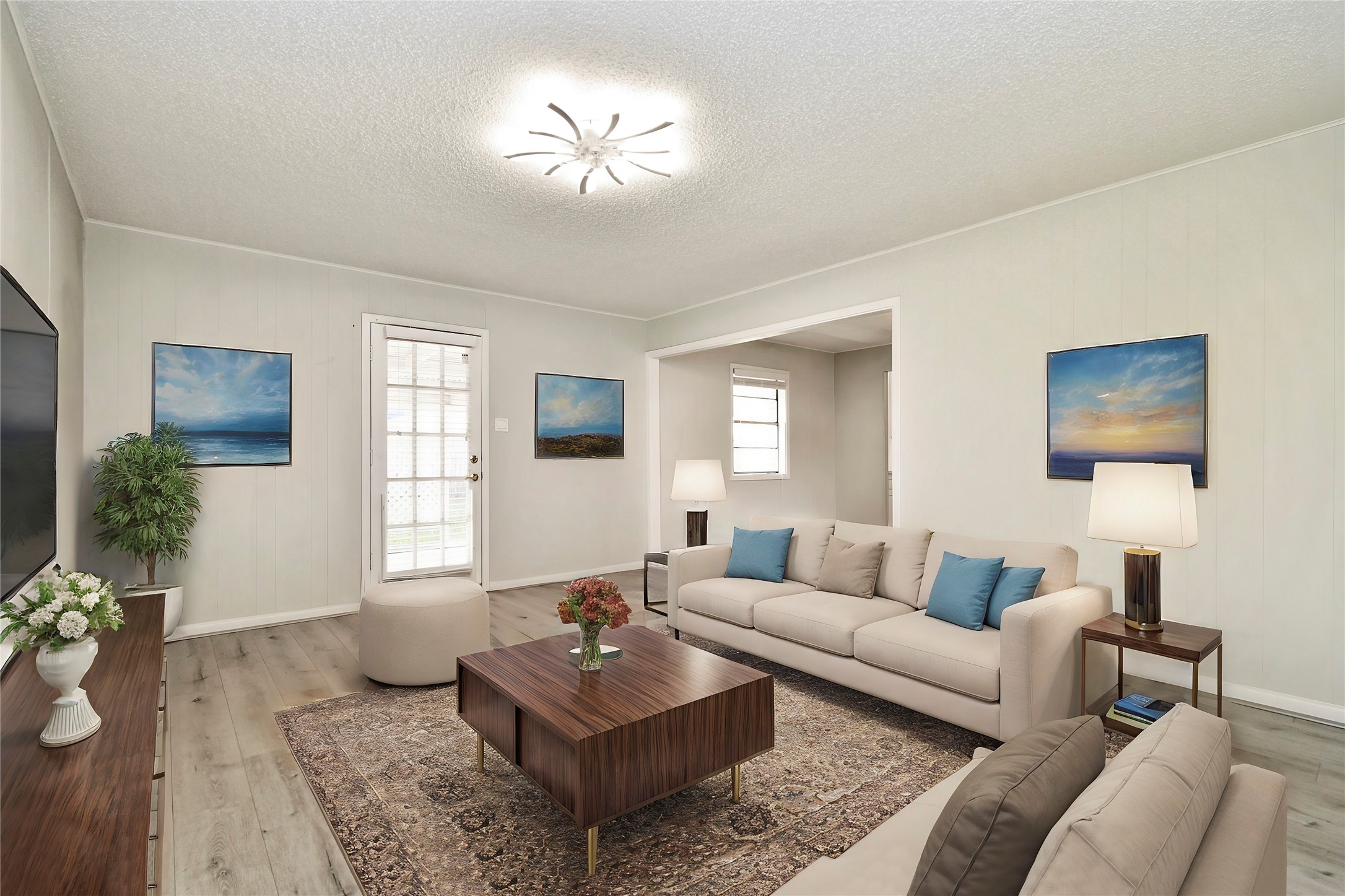 1504 Holly Circle Property Photo 2