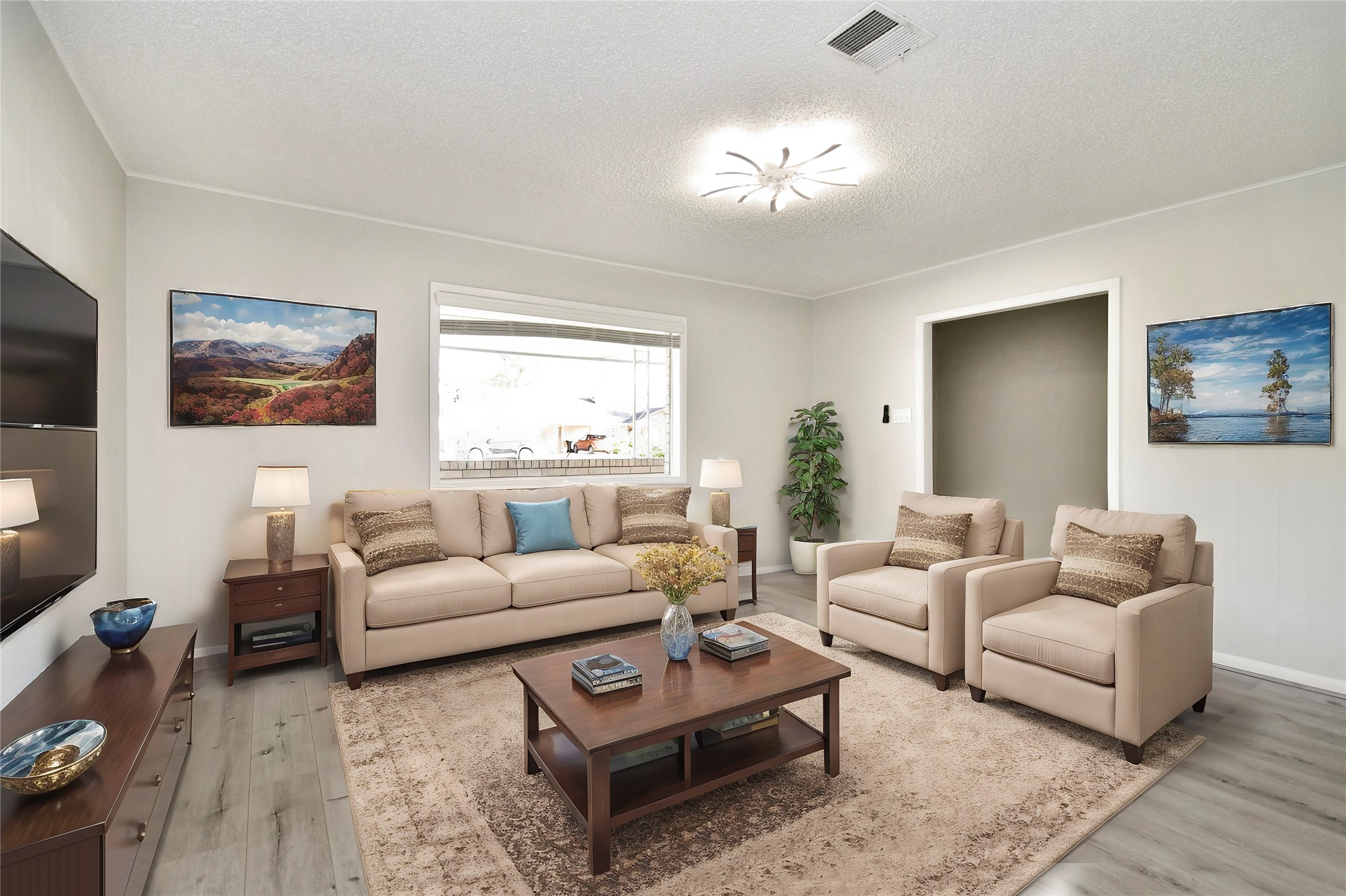 1504 Holly Circle Property Photo 3