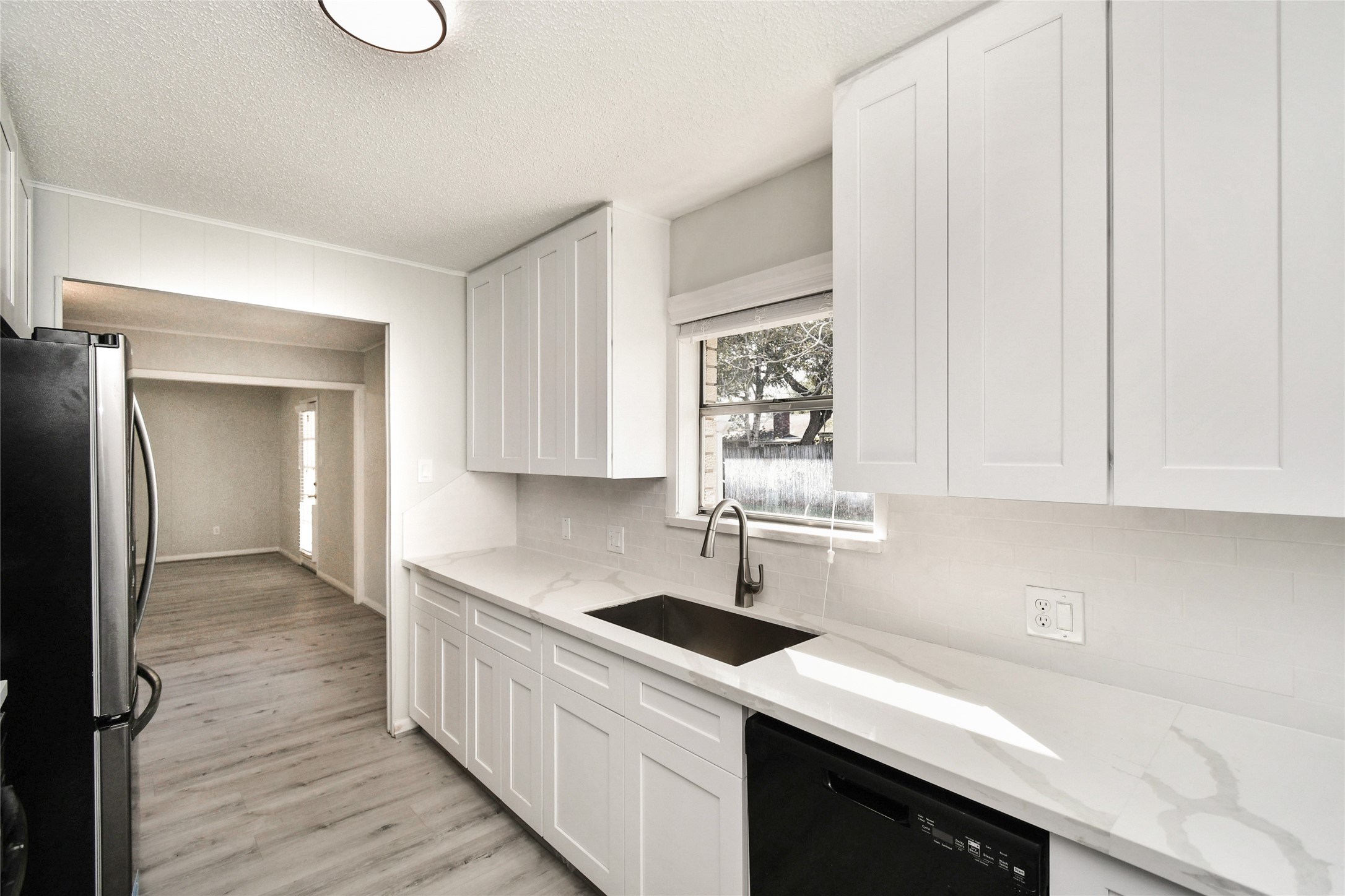 1504 Holly Circle Property Photo 7
