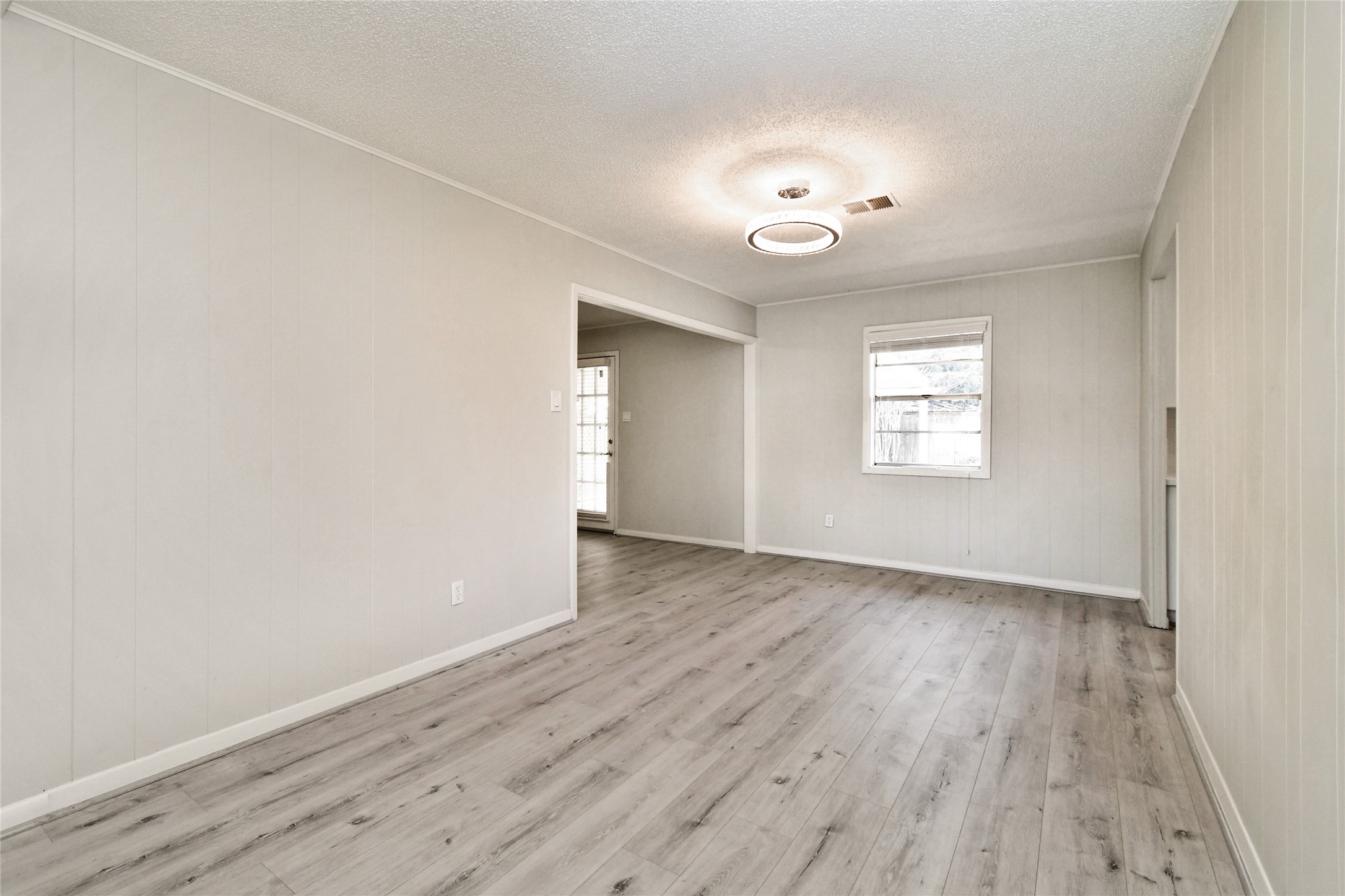 1504 Holly Circle Property Photo 17