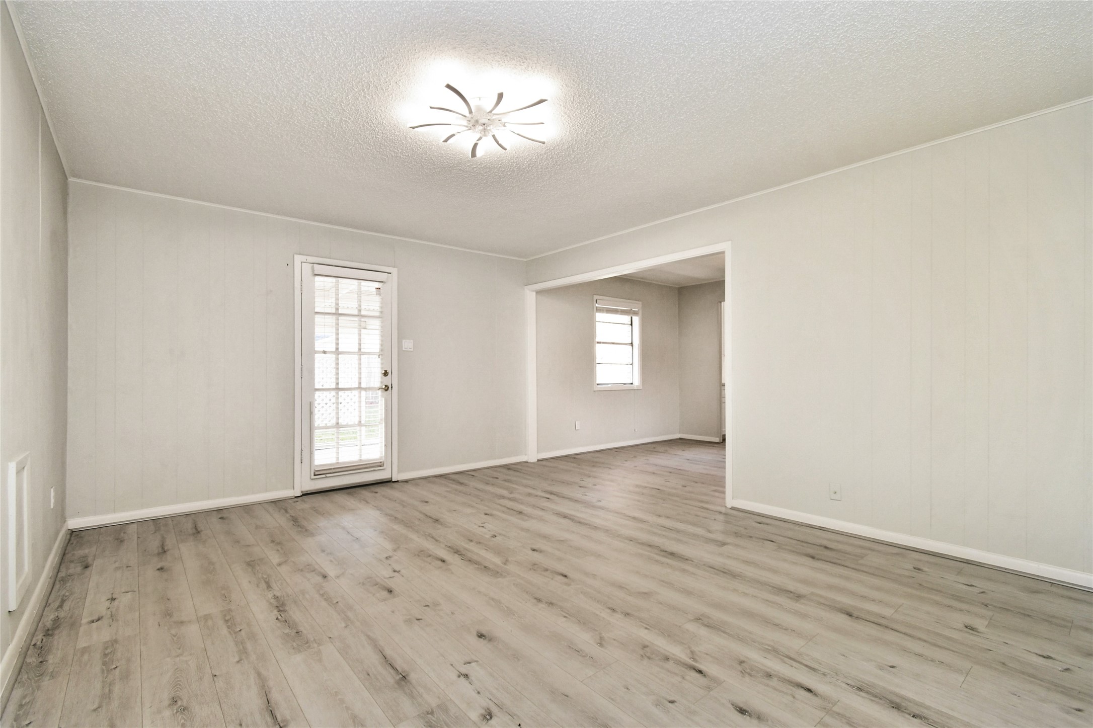 1504 Holly Circle Property Photo 20
