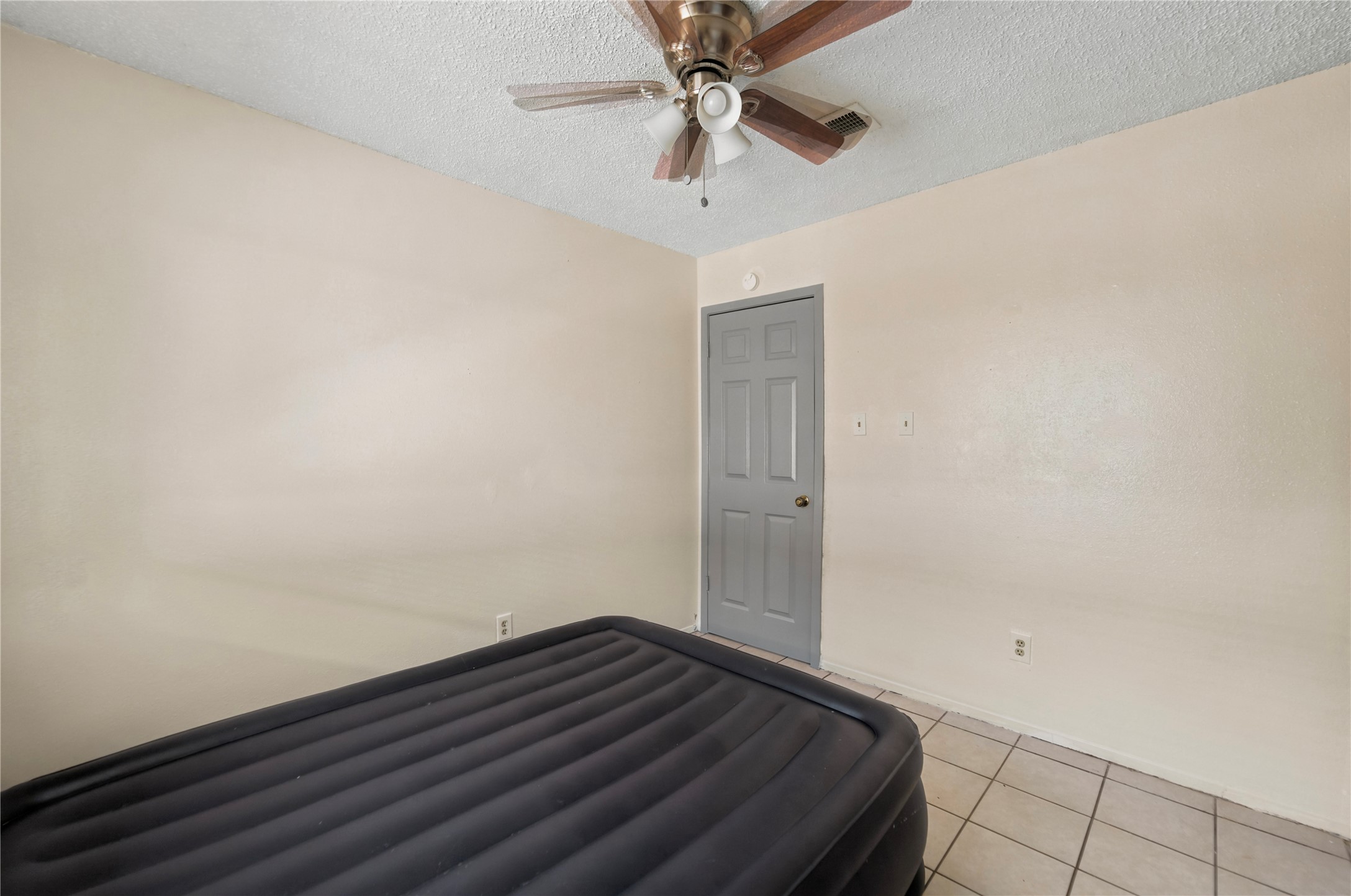 13619 Tanvern Lane Property Photo 8