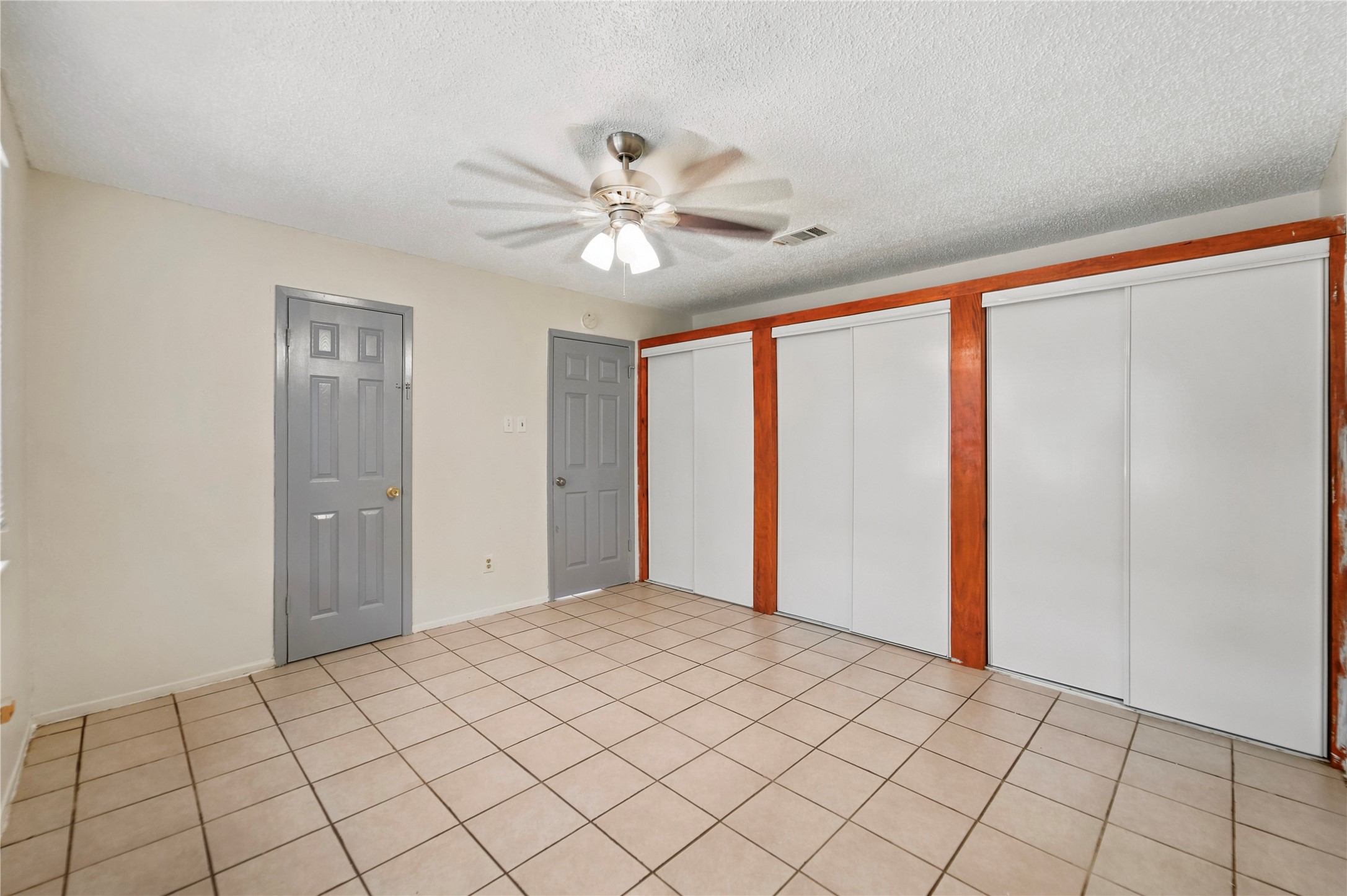 13619 Tanvern Lane Property Photo 11