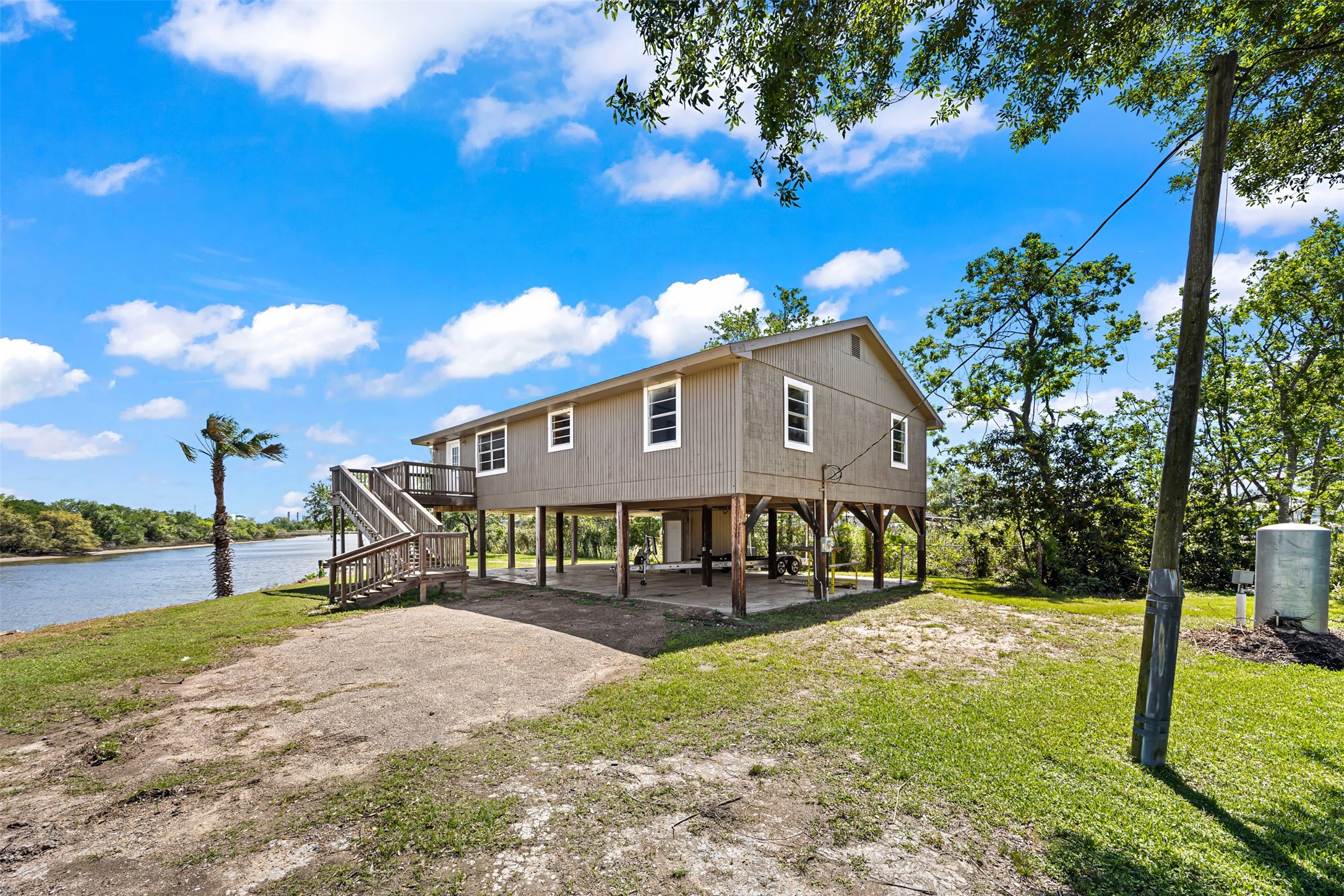6909 County Road 203