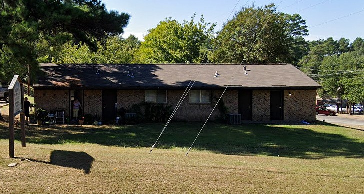 1383 W 6th Street Property Photo 4