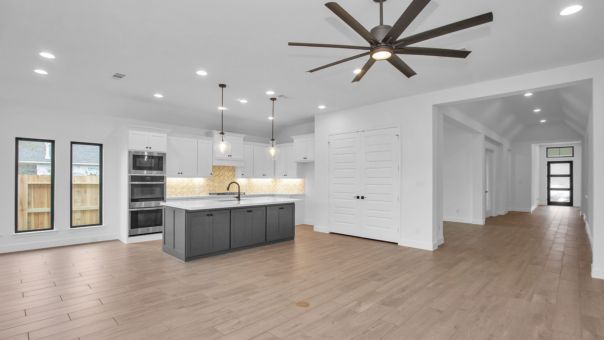 18435 Chameleon Court Property Photo 7