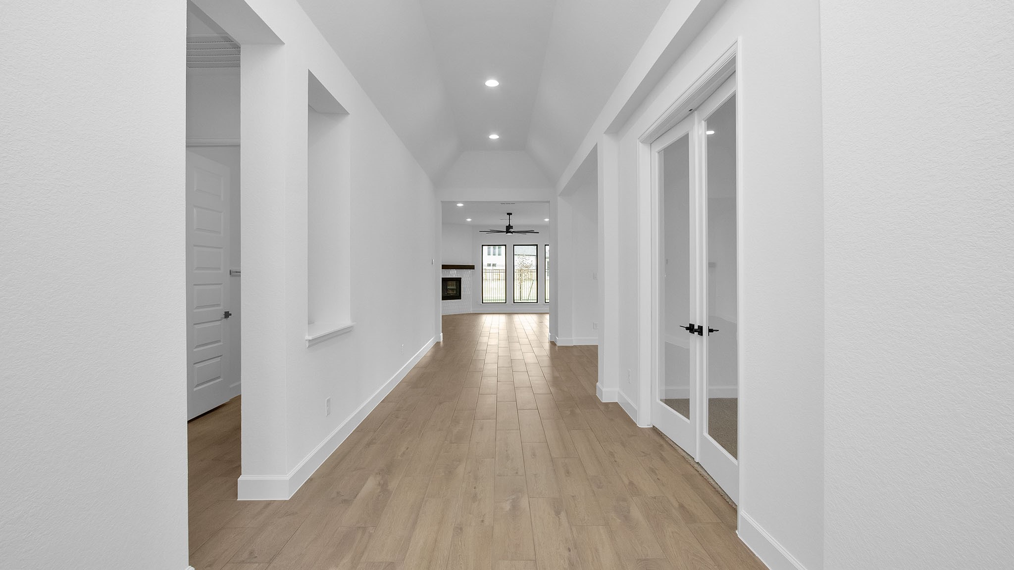 18435 Chameleon Court Property Photo 13
