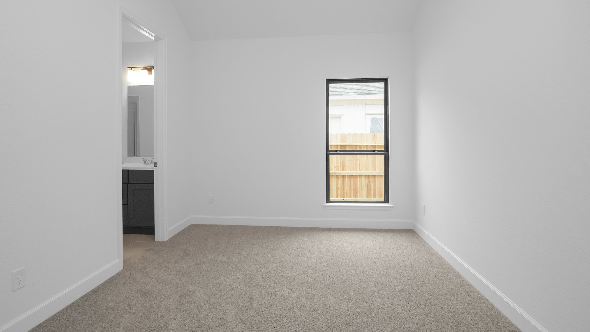 18435 Chameleon Court Property Photo 14