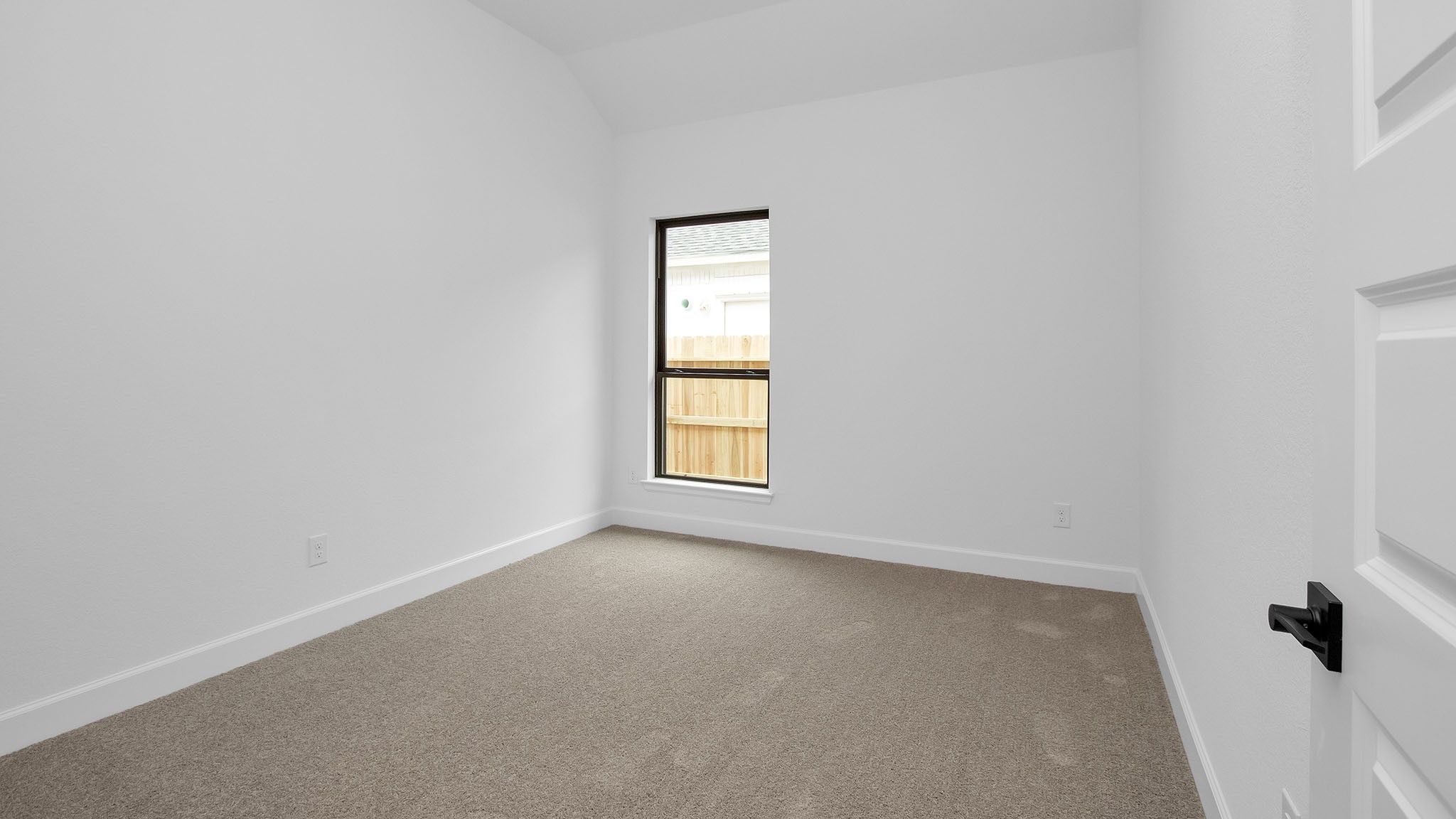 18435 Chameleon Court Property Photo 16