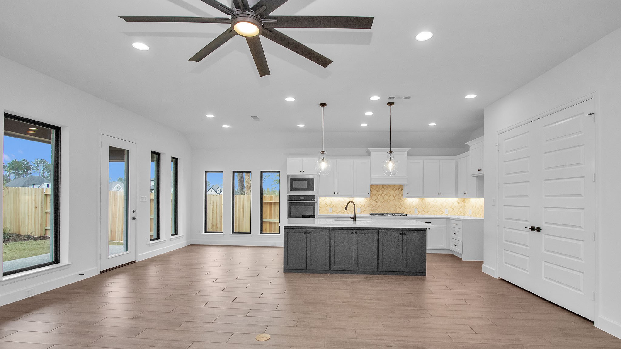 18435 Chameleon Court Property Photo 18