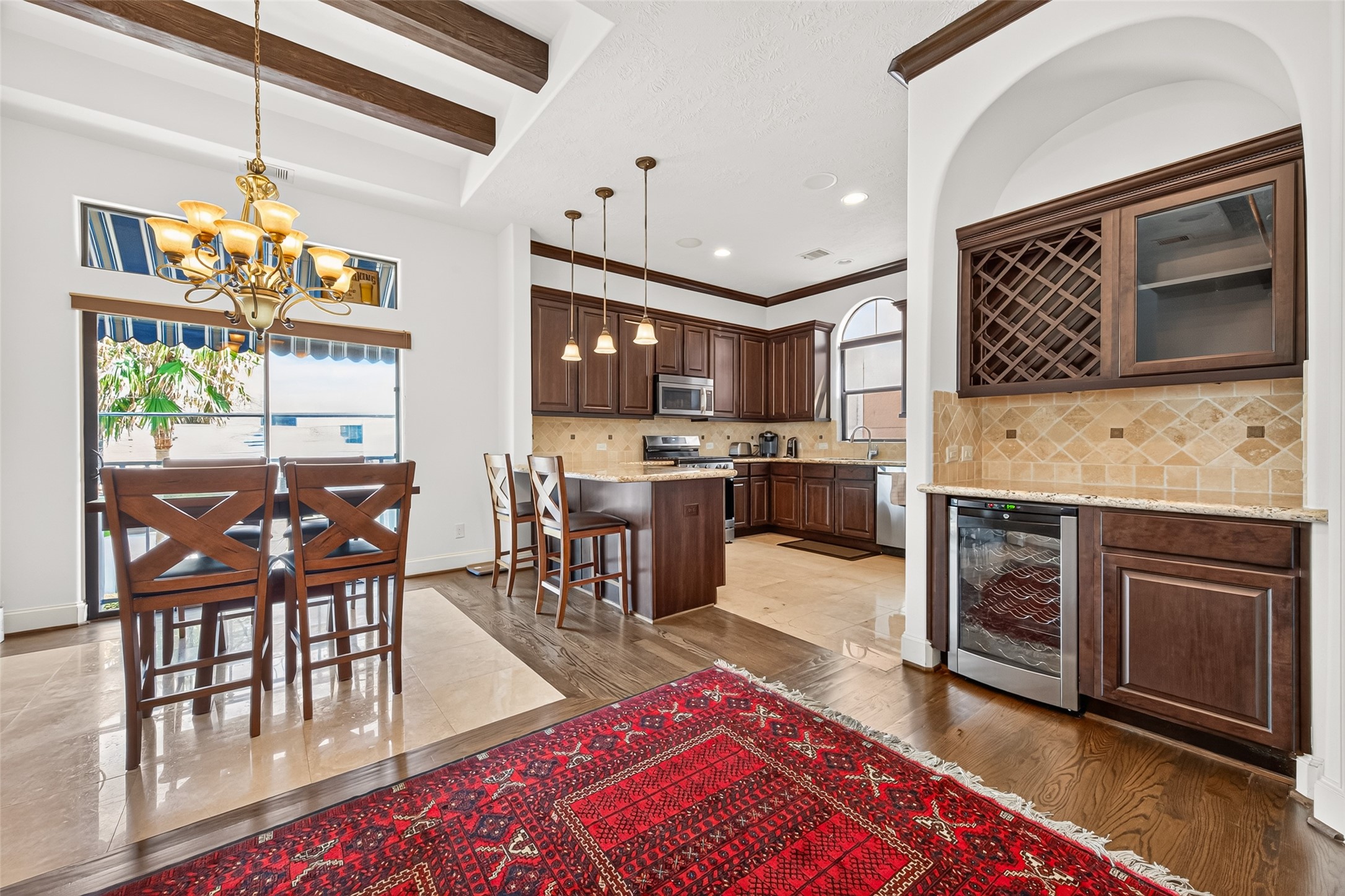 5703 Rose Street Property Photo 4