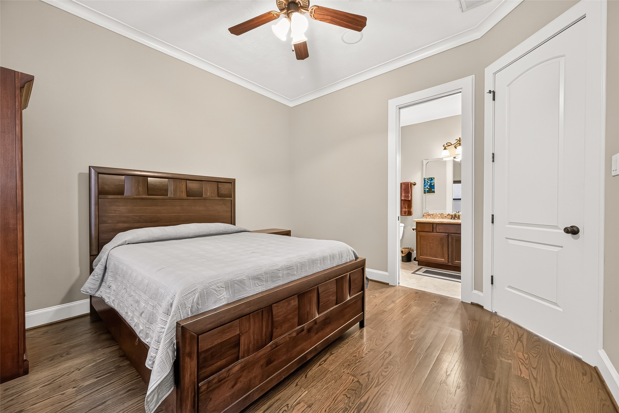 5703 Rose Street Property Photo 9