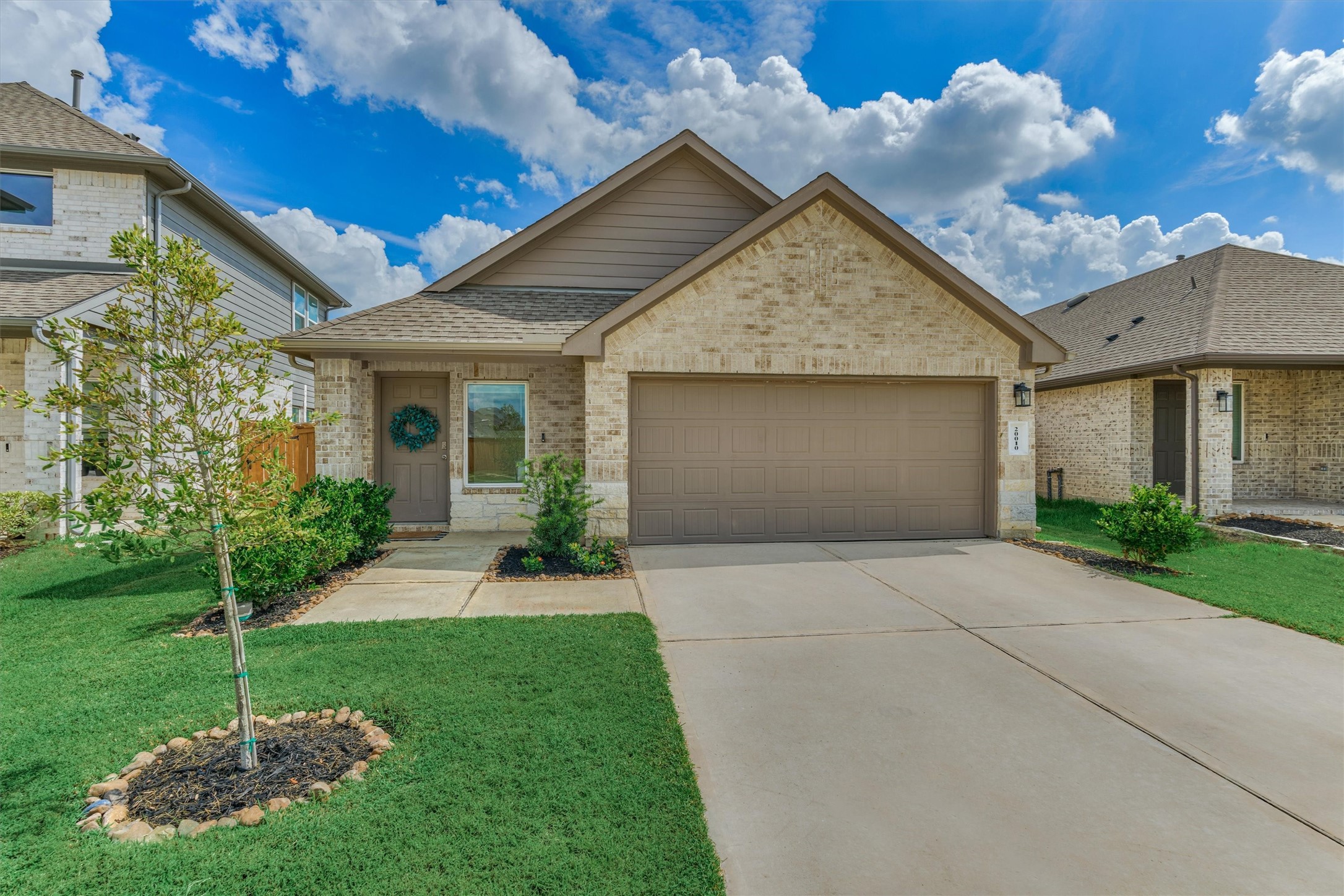 20010 Sienna Green Drive Property Photo 1