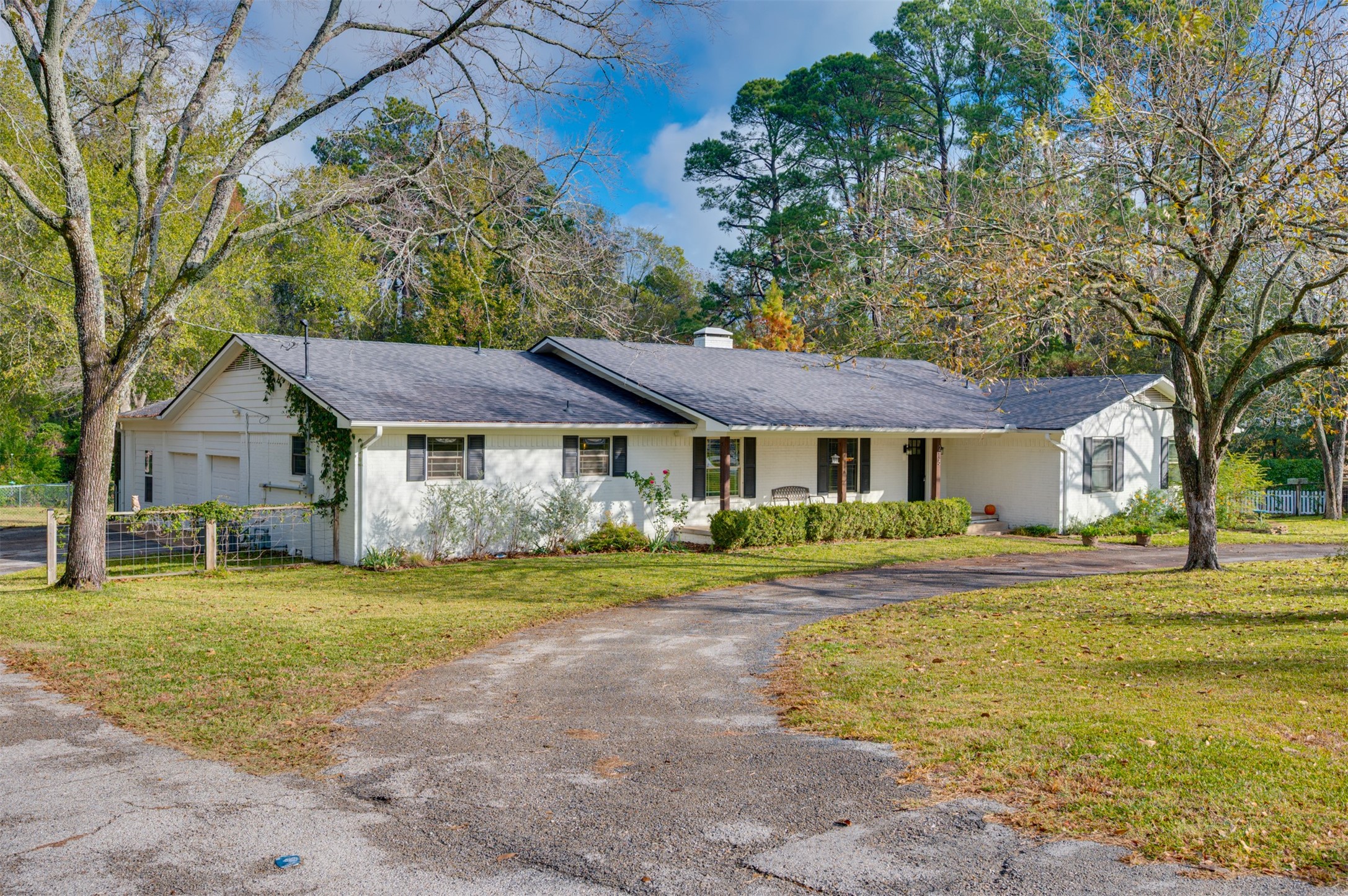 215 Perryman Road Property Photo 6