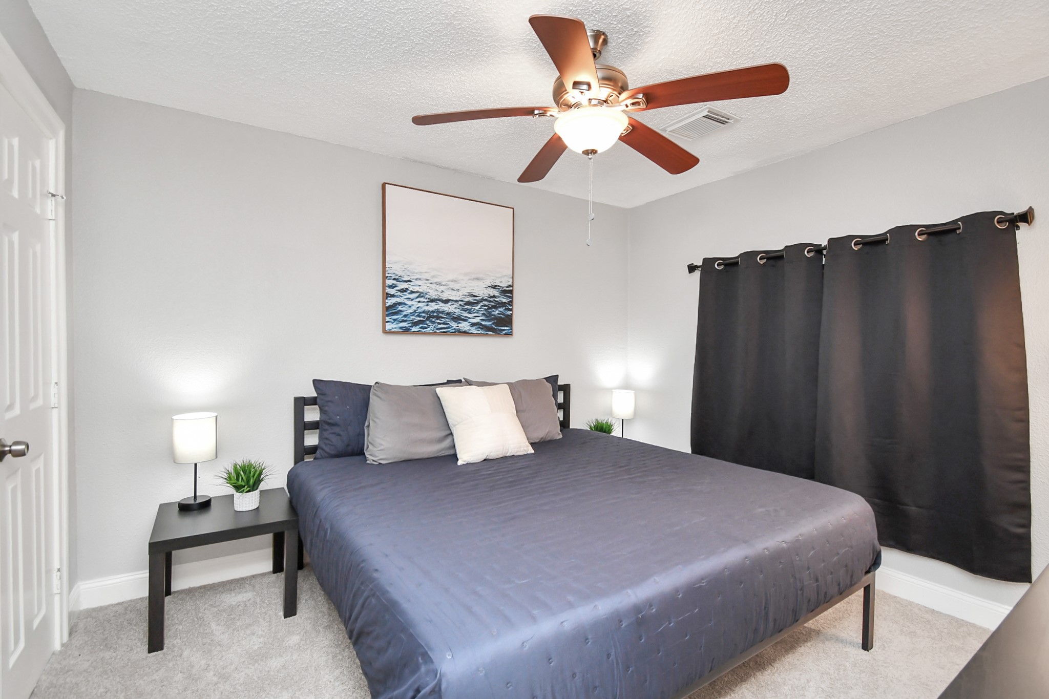 21722 Forest Glade Drive Property Photo 4