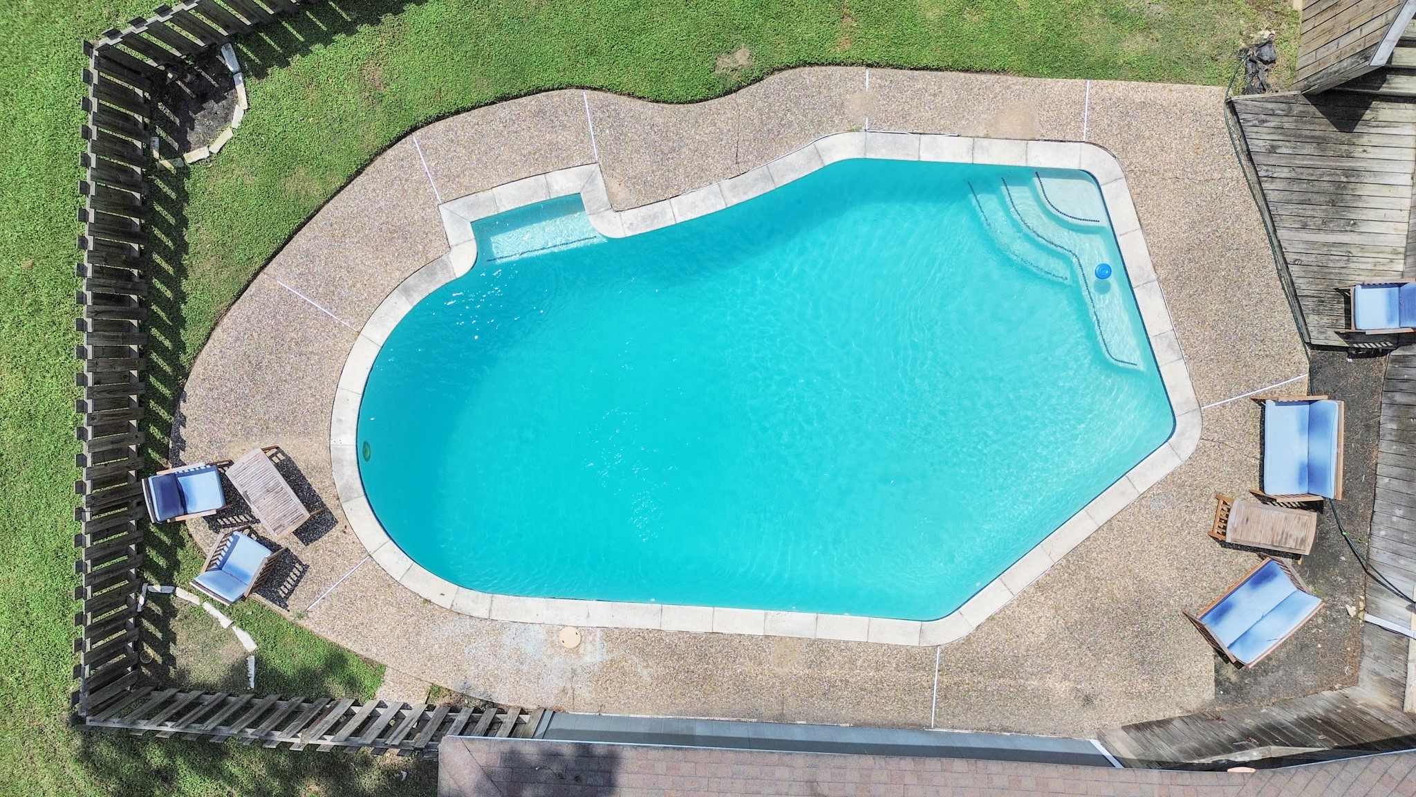 21722 Forest Glade Drive Property Photo 5