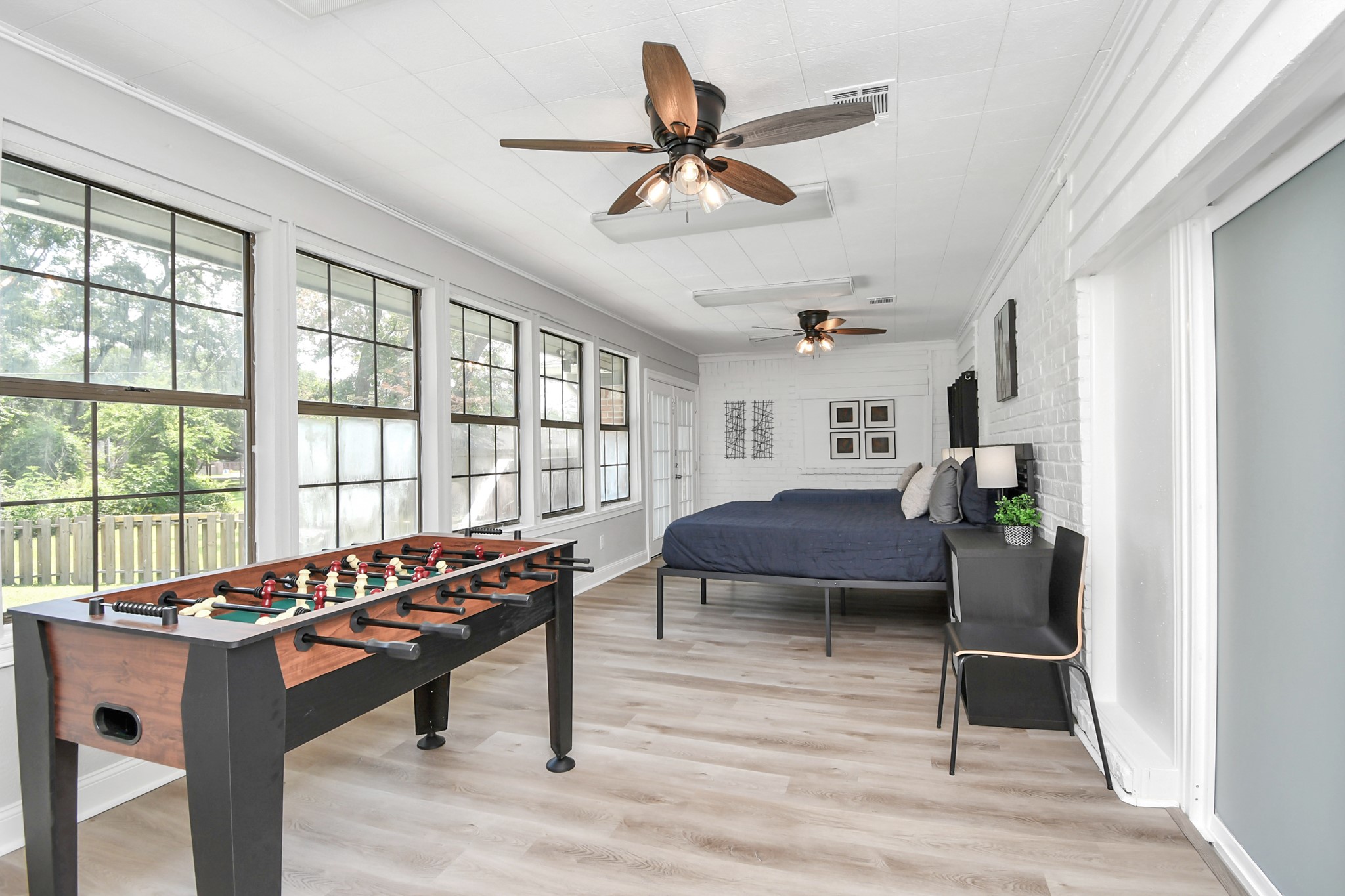 21722 Forest Glade Drive Property Photo 9