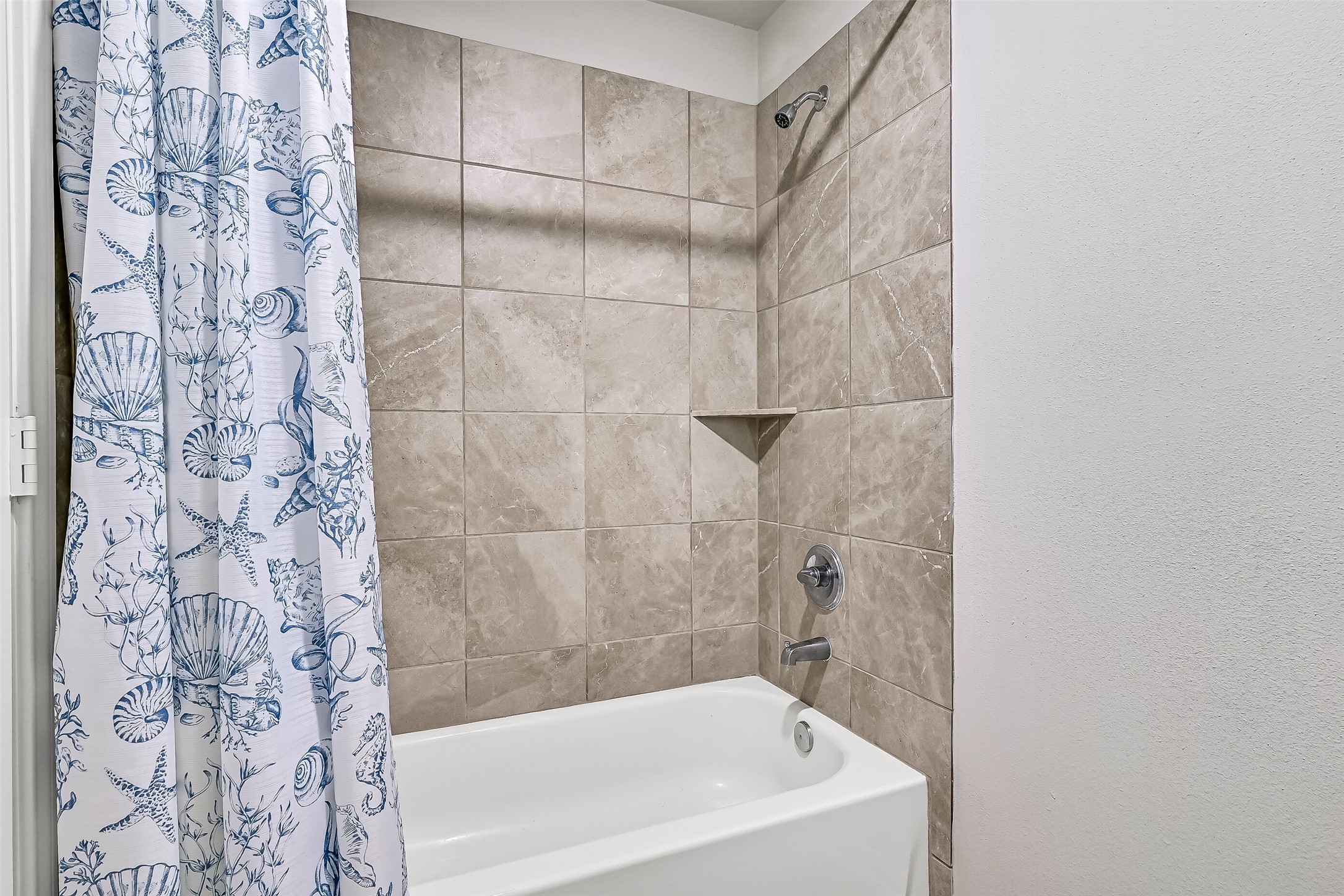 2712 Ahnya Lane Property Photo 26