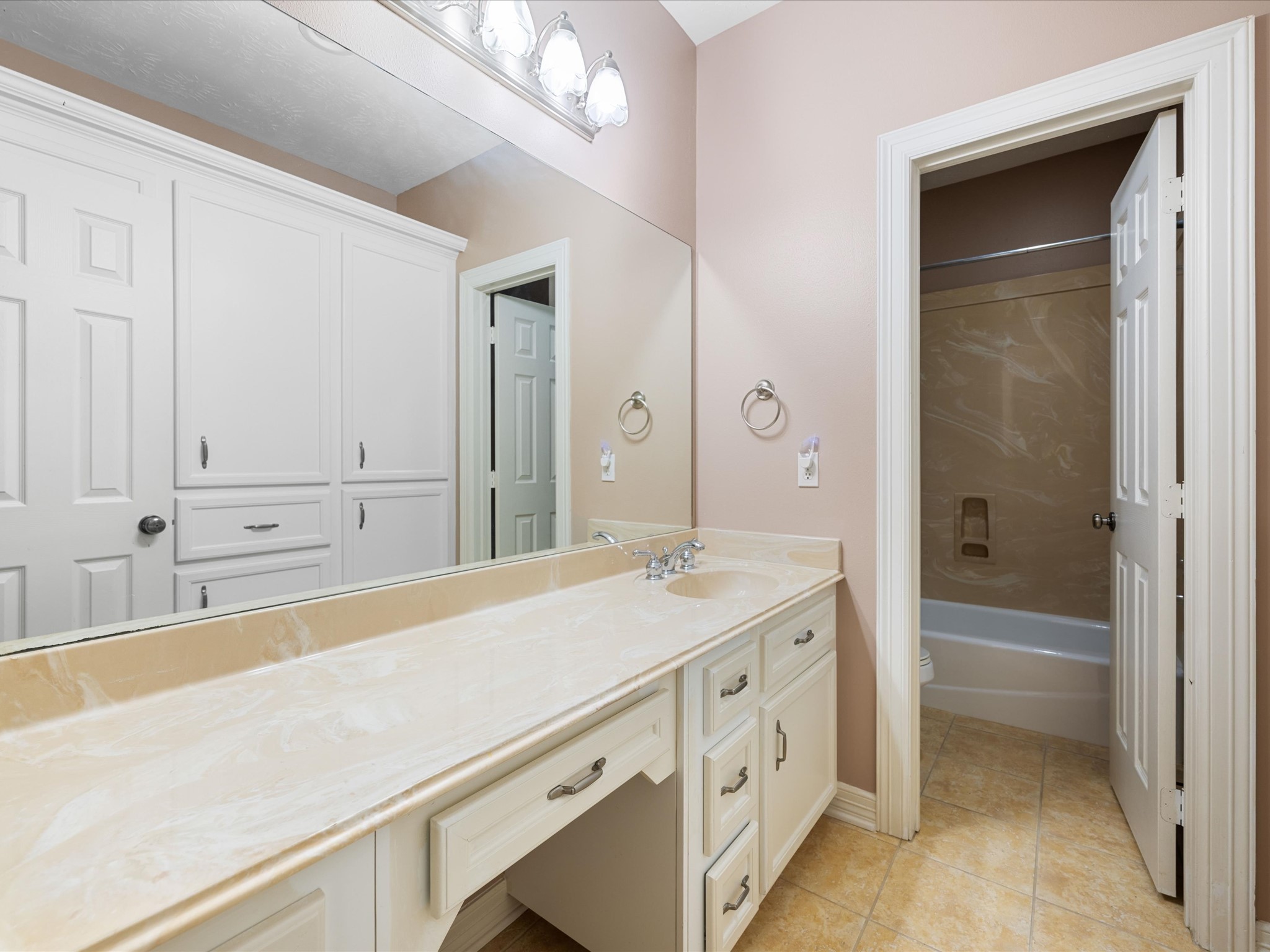 3151 Spring Creek Drive Property Photo 23