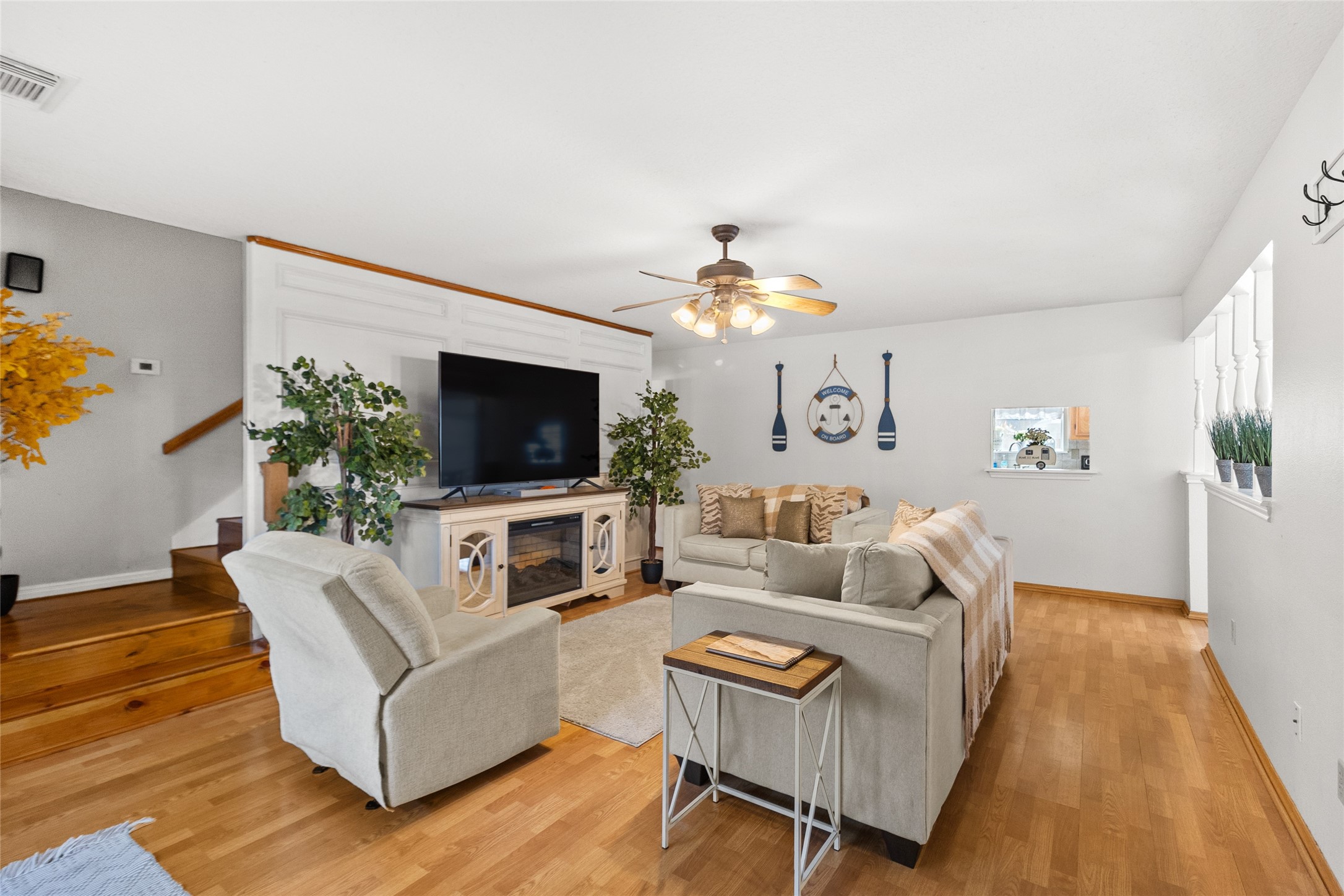 117 E Park Drive Property Photo 4
