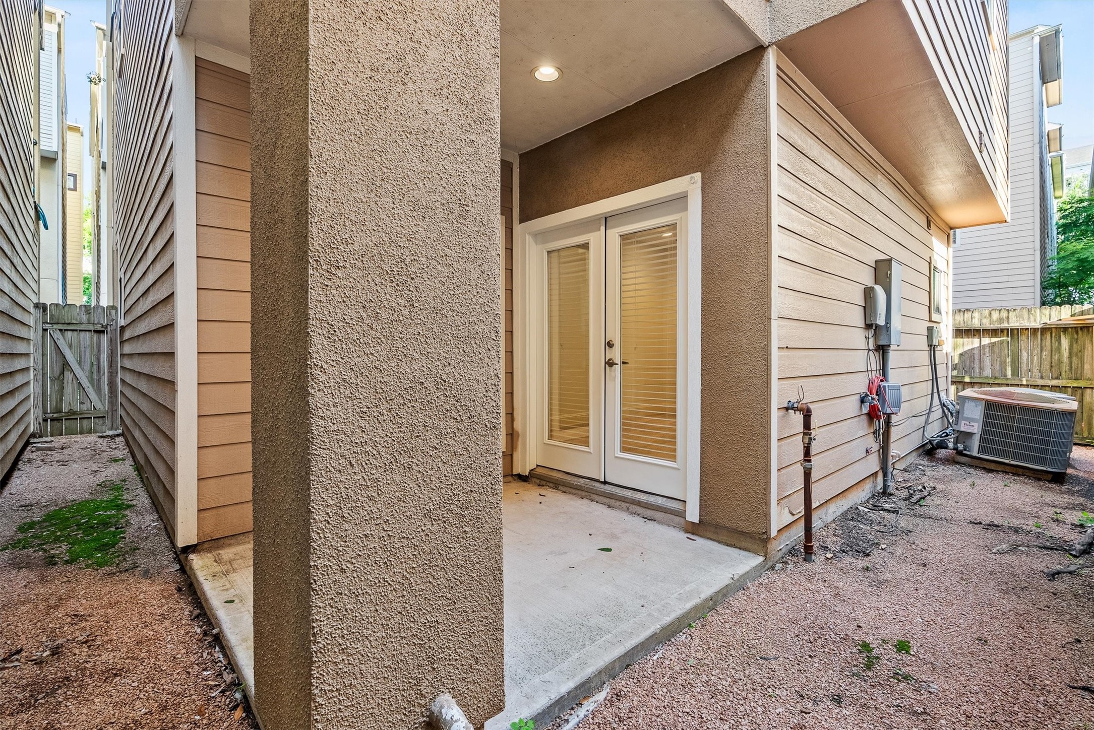 5209 Schuler Street D Property Photo 44