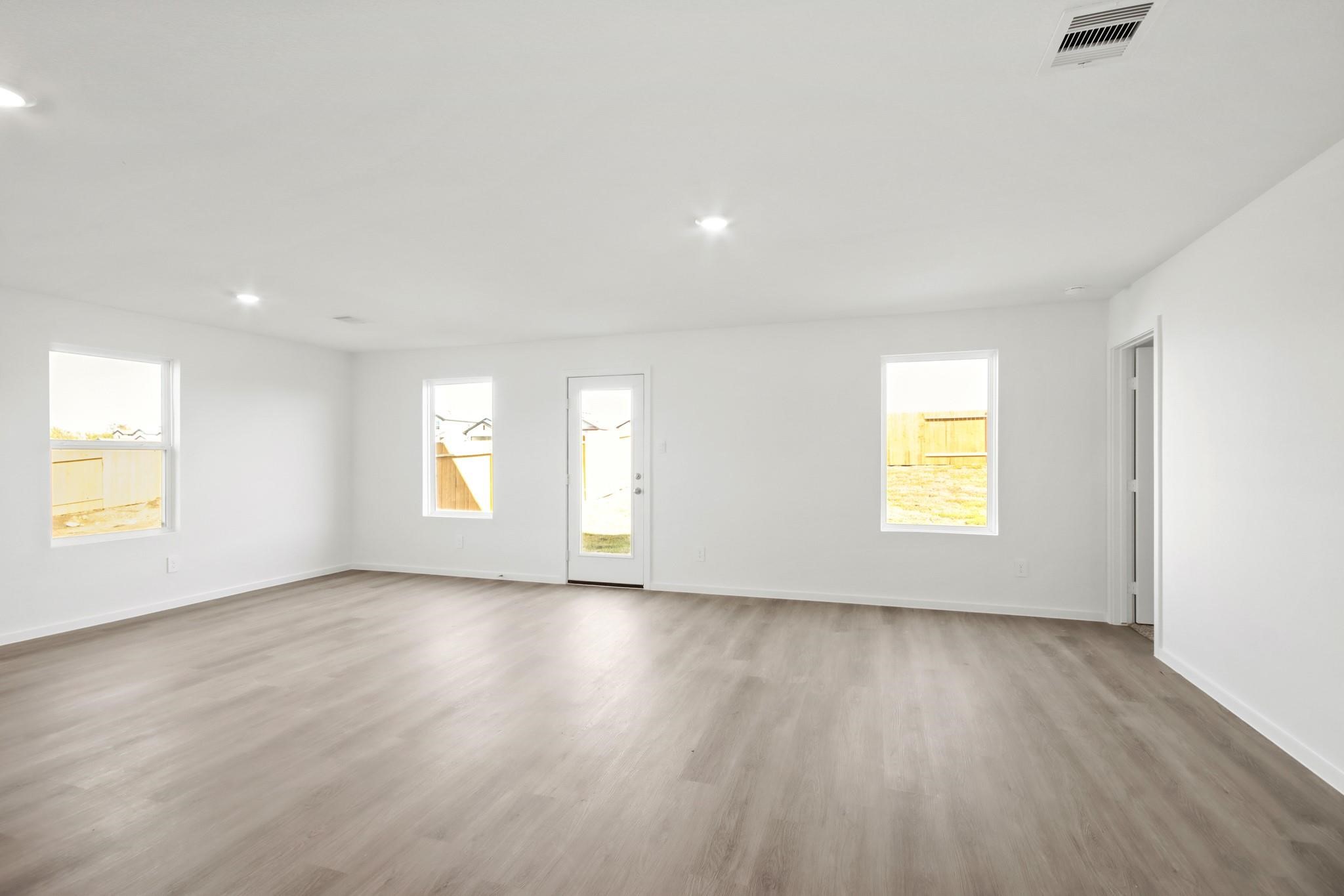 3033 Helios Haven Drive Property Photo 6