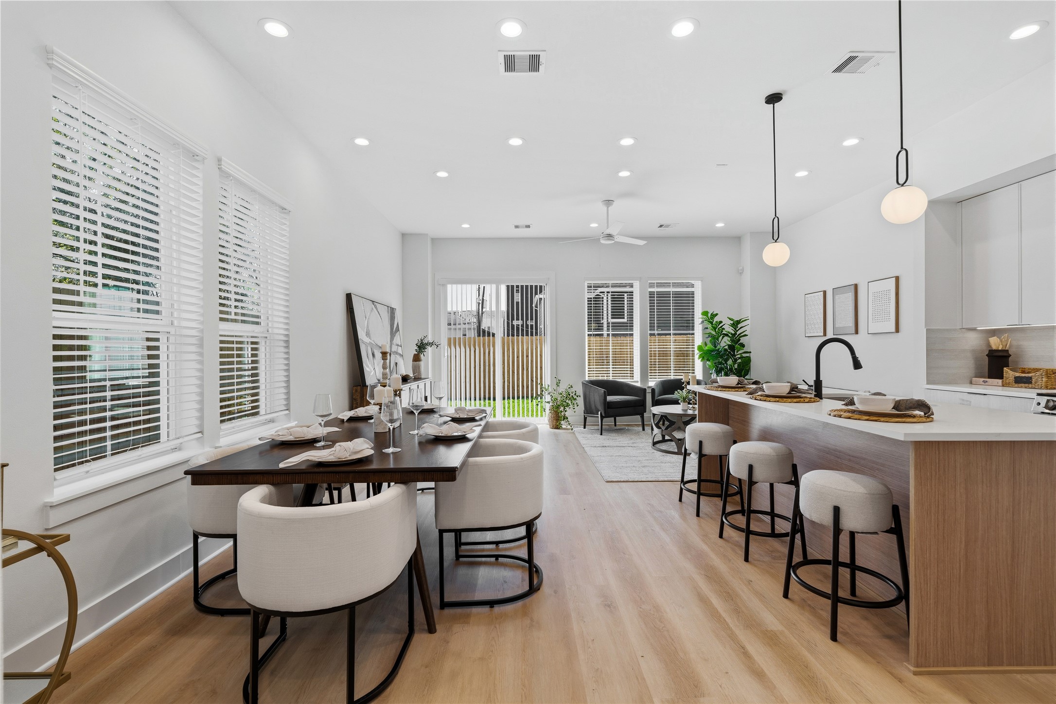 4610 & 4608 A/b Gunter Street Property Photo 1