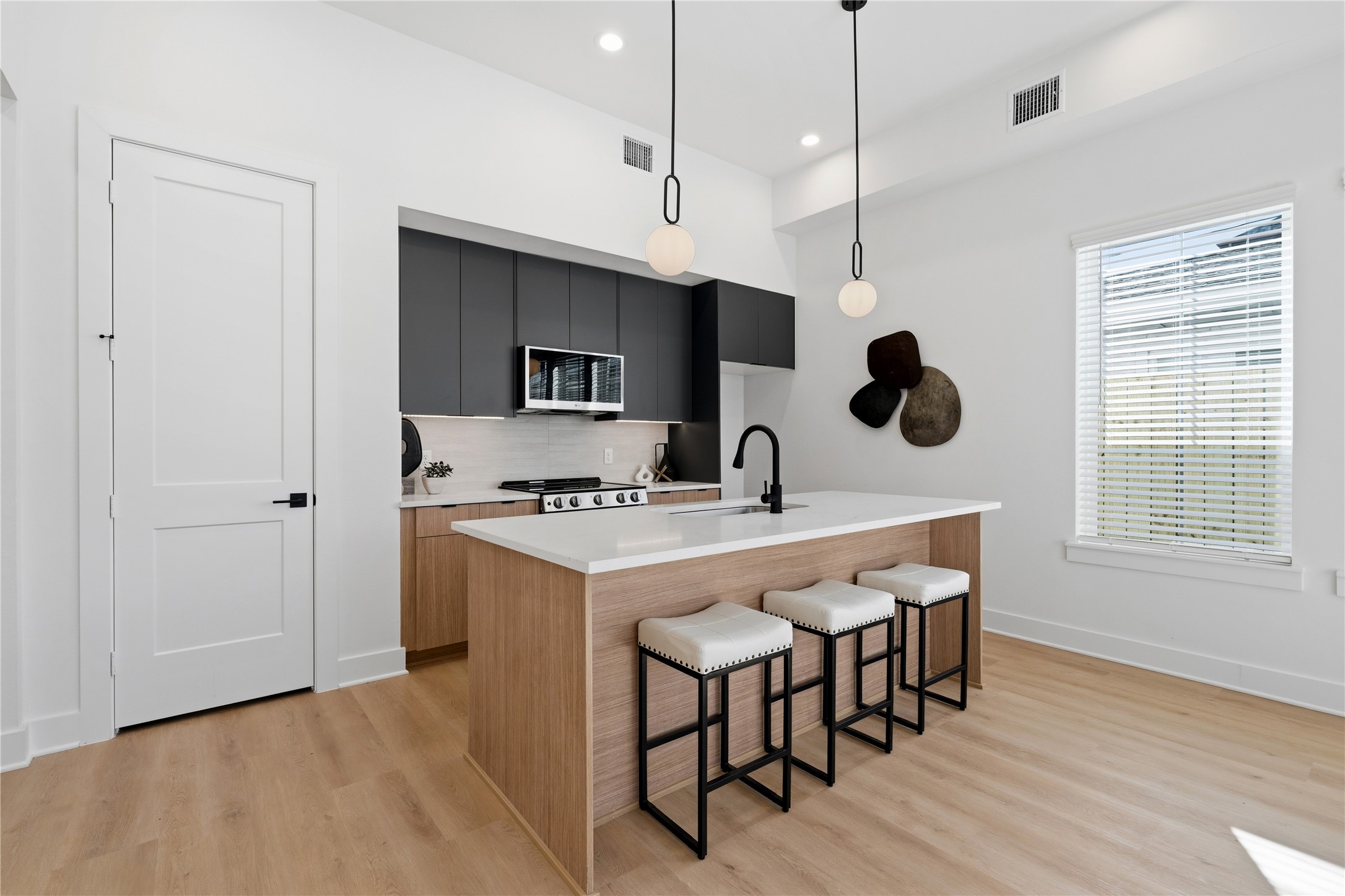 4610 & 4608 A/b Gunter Street Property Photo 33