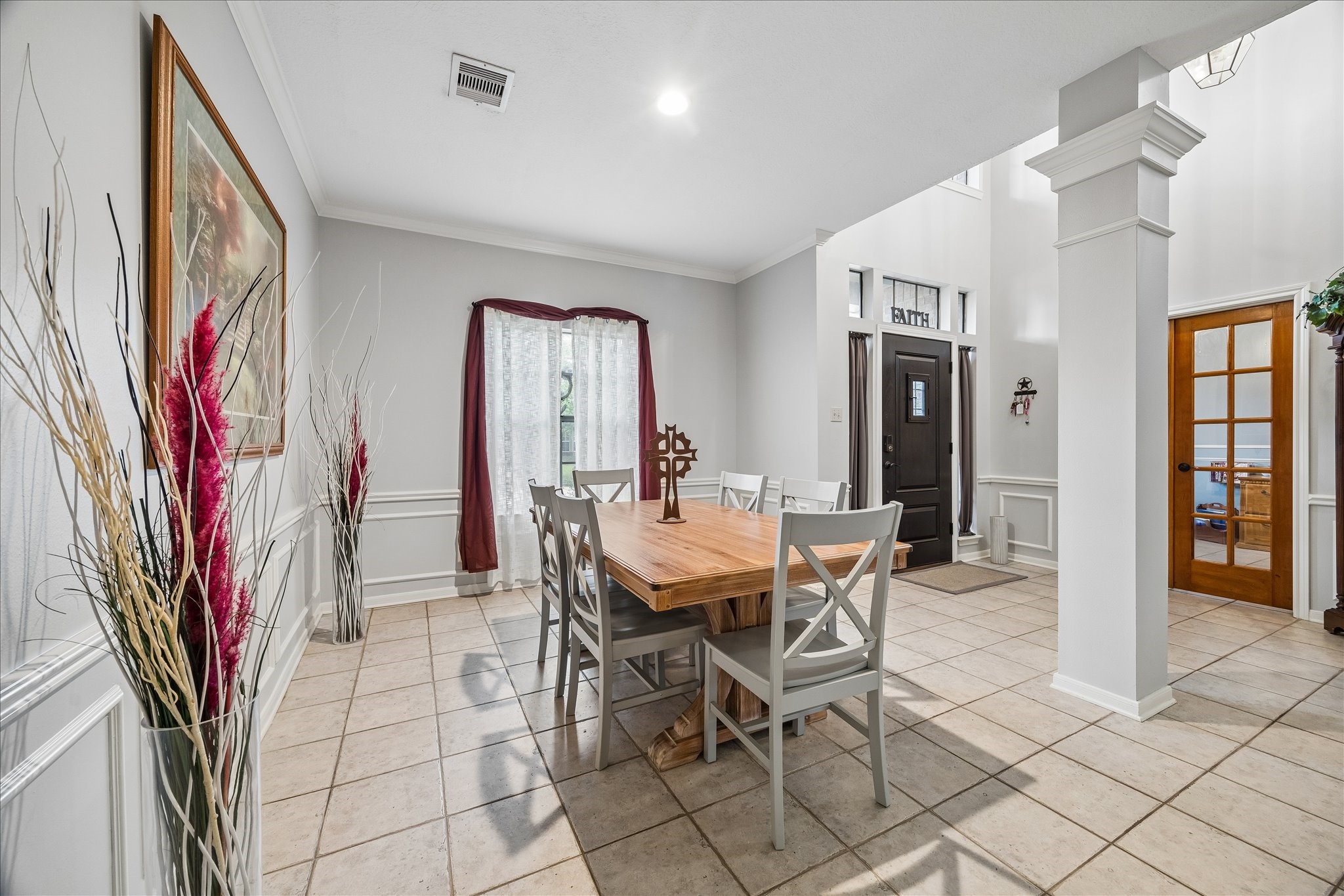 3914 Hill Springs Drive Property Photo 10