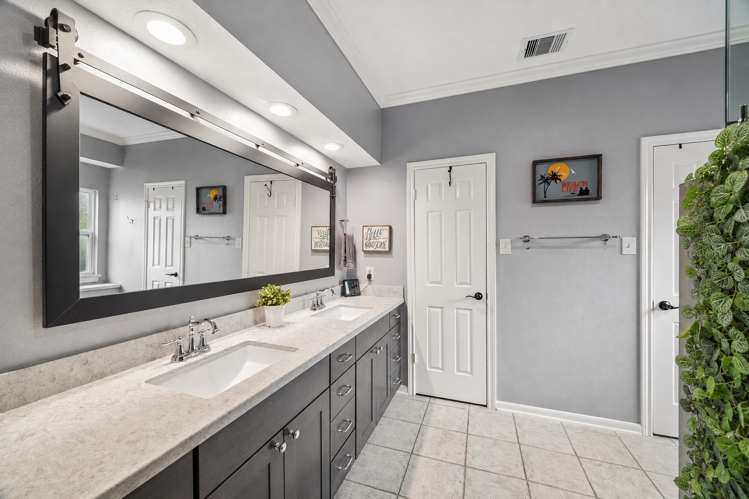 3914 Hill Springs Drive Property Photo 19