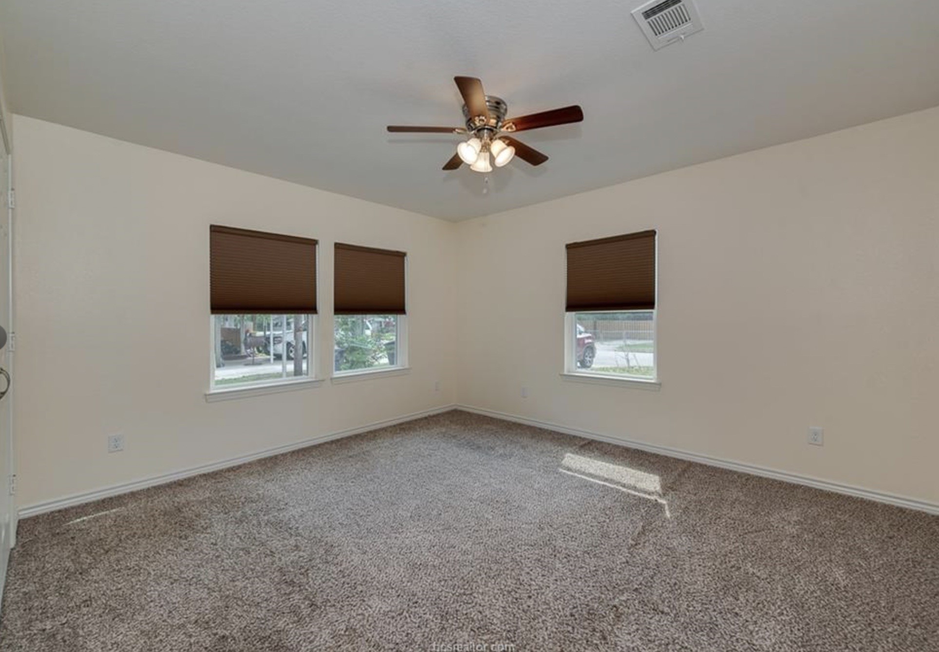 406 Emmett Street Property Photo 10