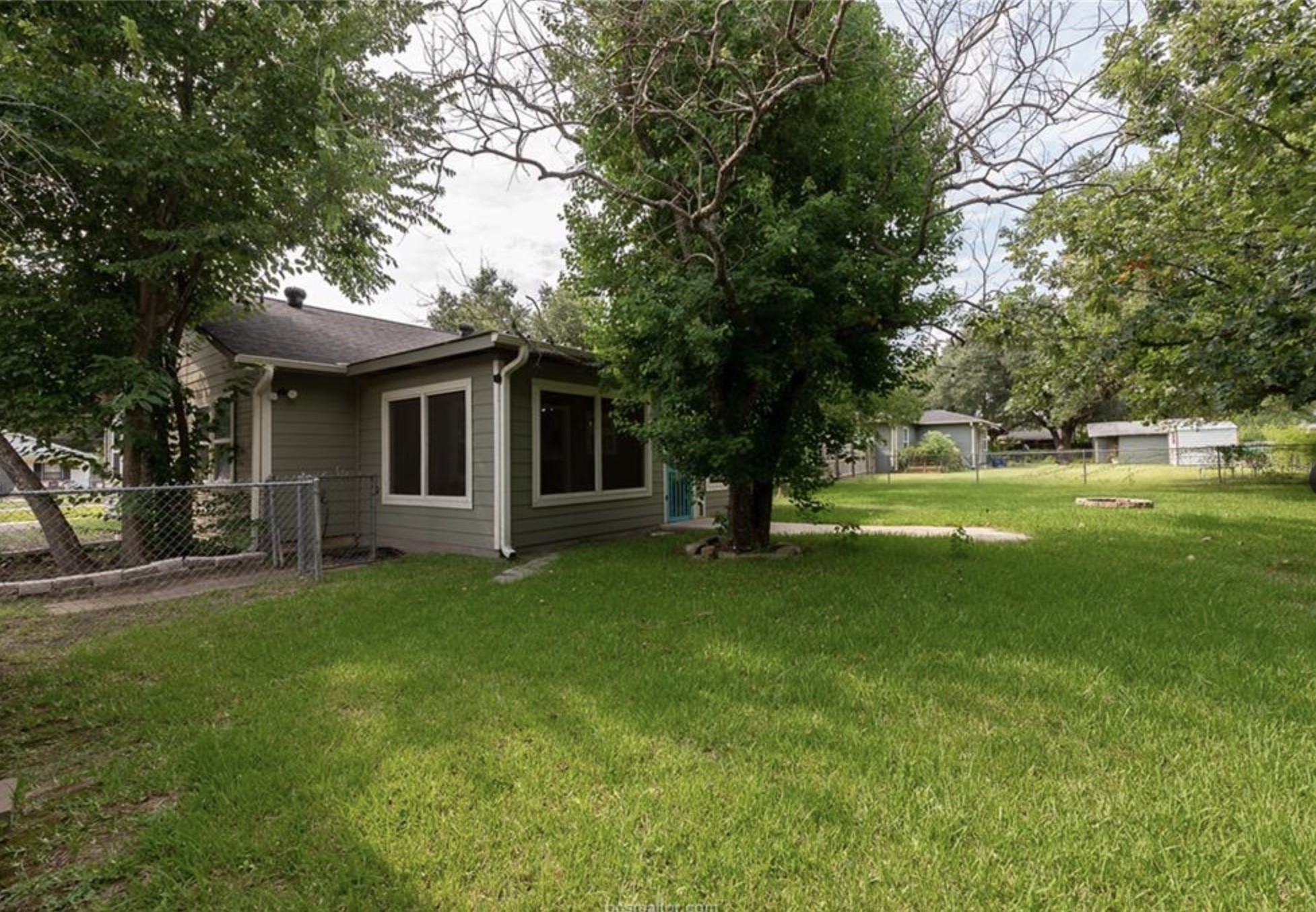 406 Emmett Street Property Photo 20