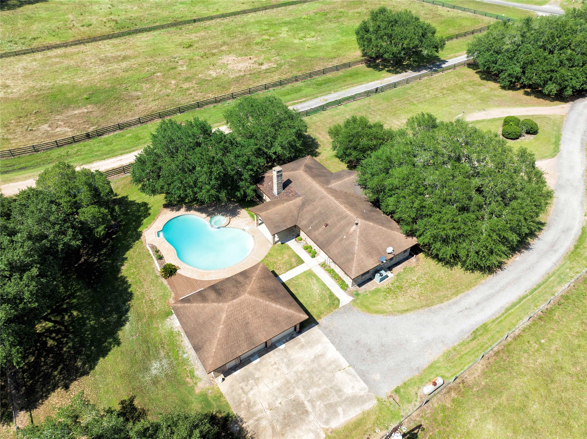 1408 Fm 2672 Property Photo 1