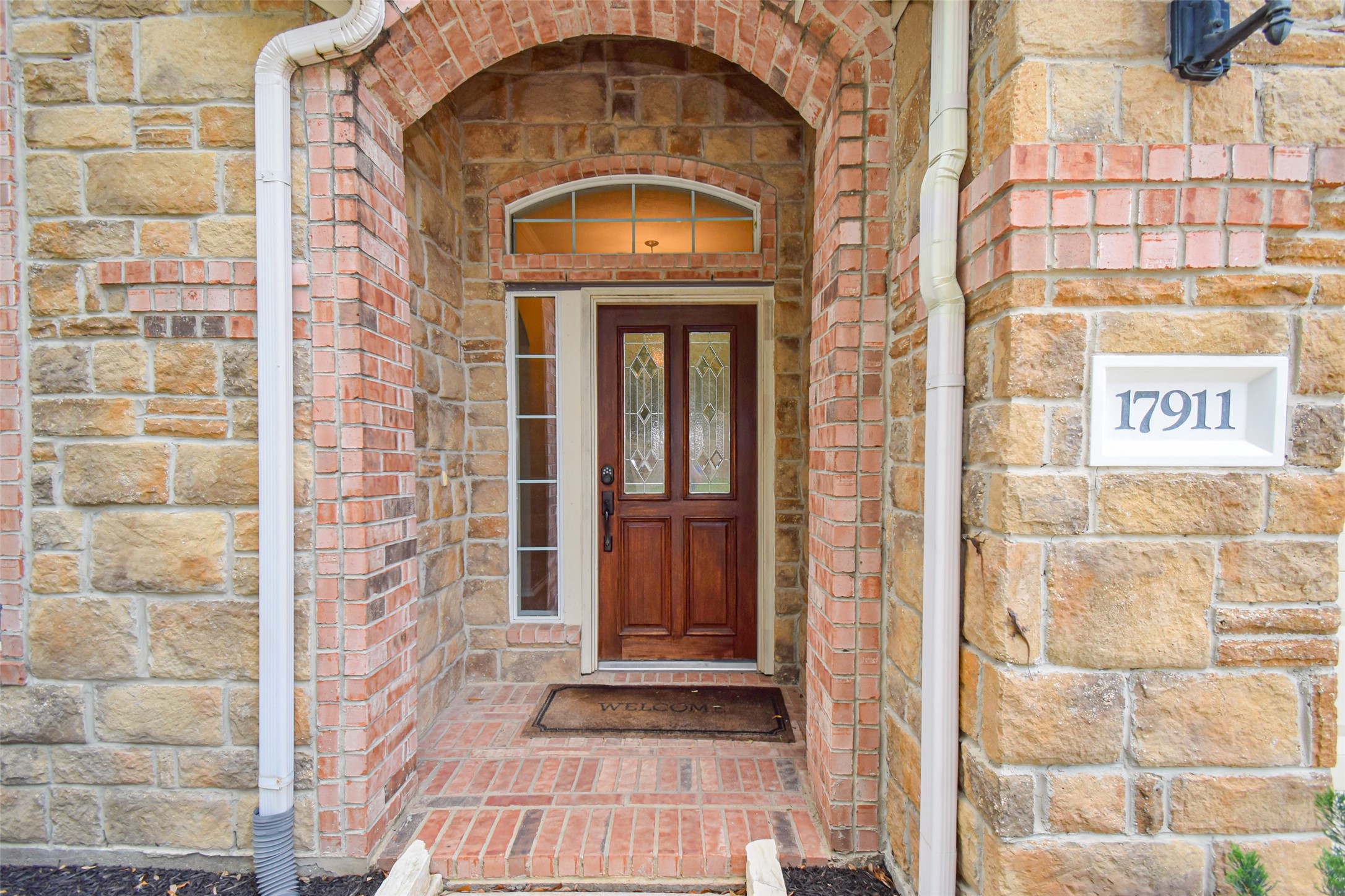 17911 Serene Shore Drive Property Photo 7
