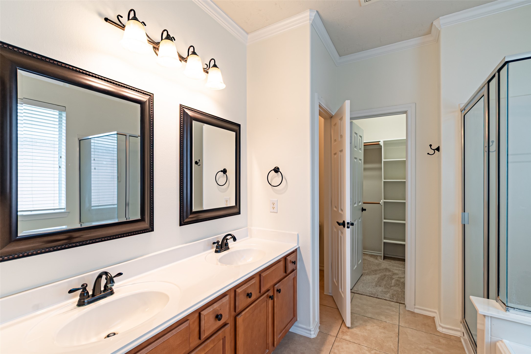 17911 Serene Shore Drive Property Photo 30